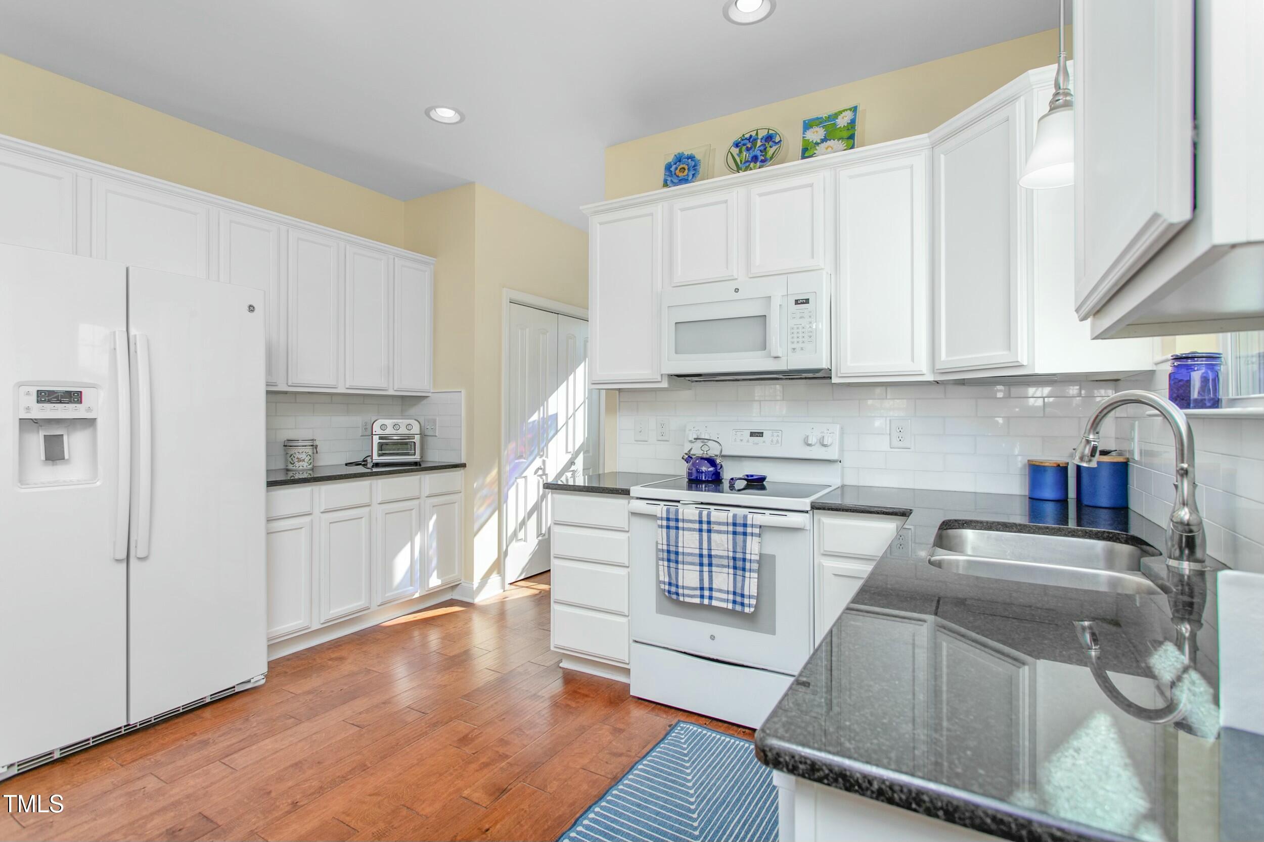 135 Claystone Drive Property Photo 16