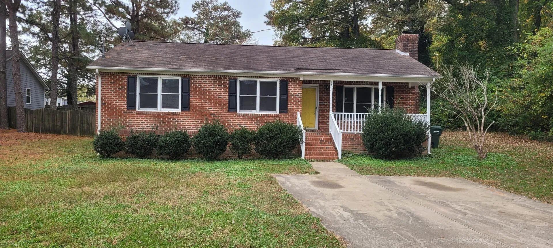 105 Starmount Road Property Photo 1