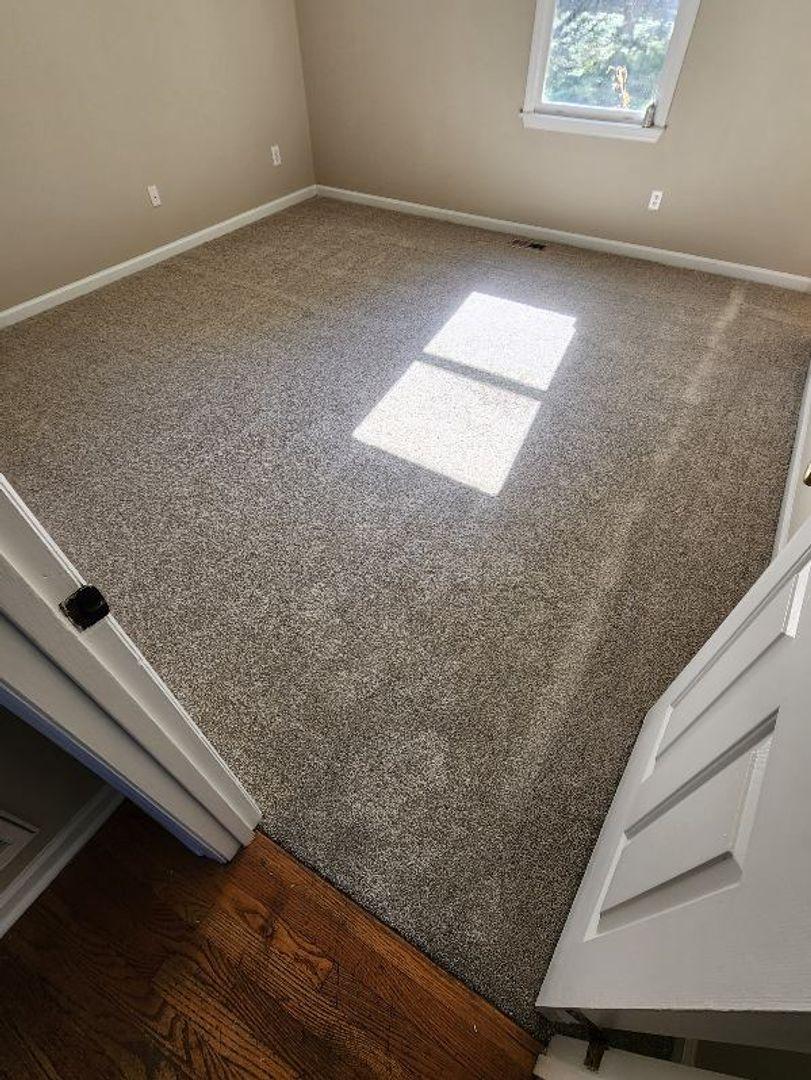 105 Starmount Road Property Photo 8