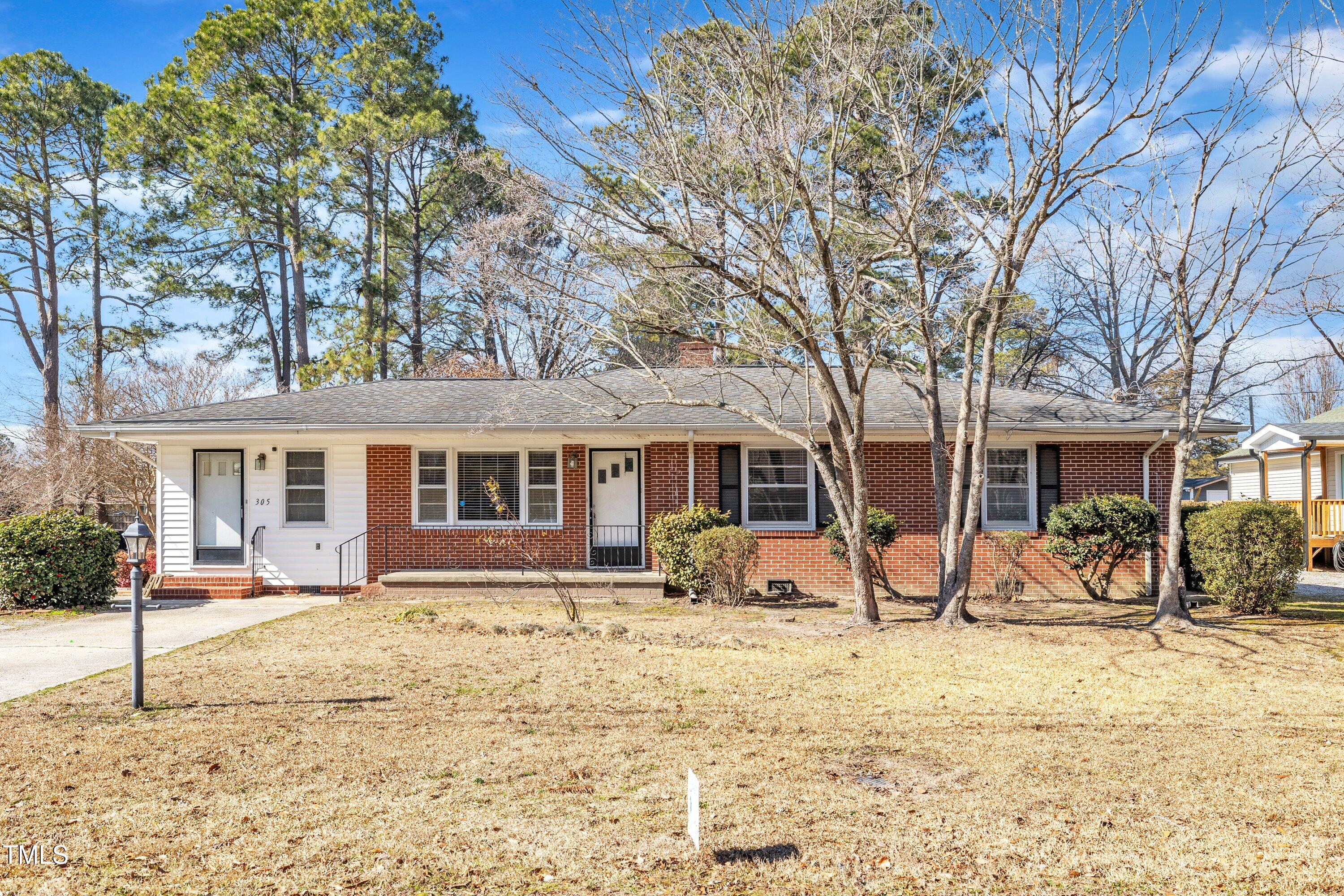 305 S Church Street Property Photo