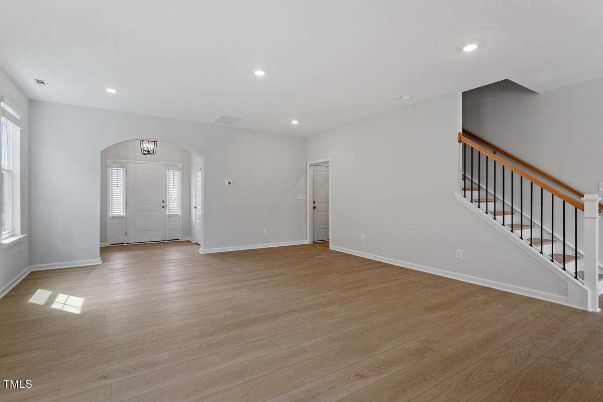 209 Meadowbark Bend # 20 Property Photo 6