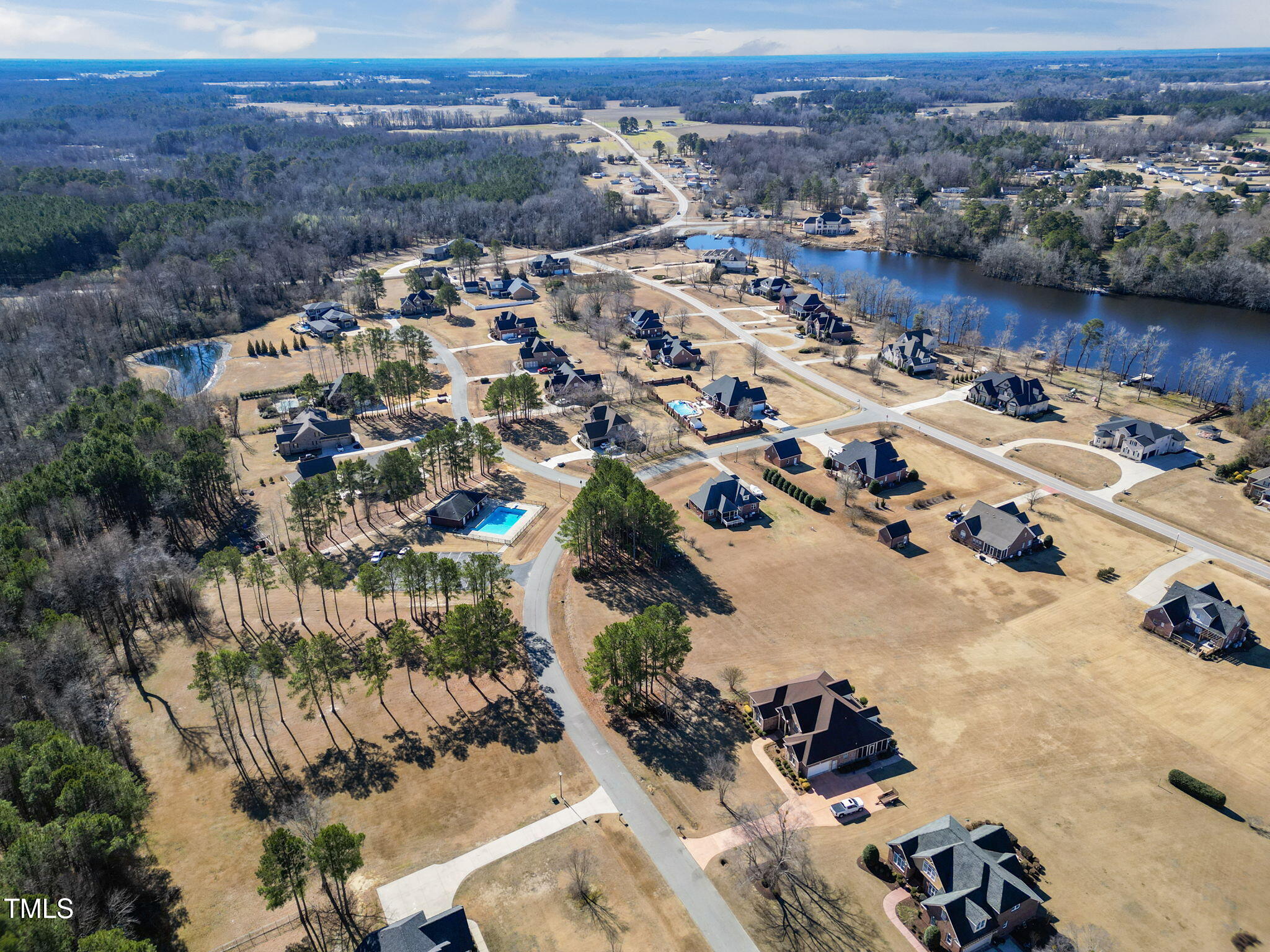 125 Lakeview Estates Drive Property Photo 10