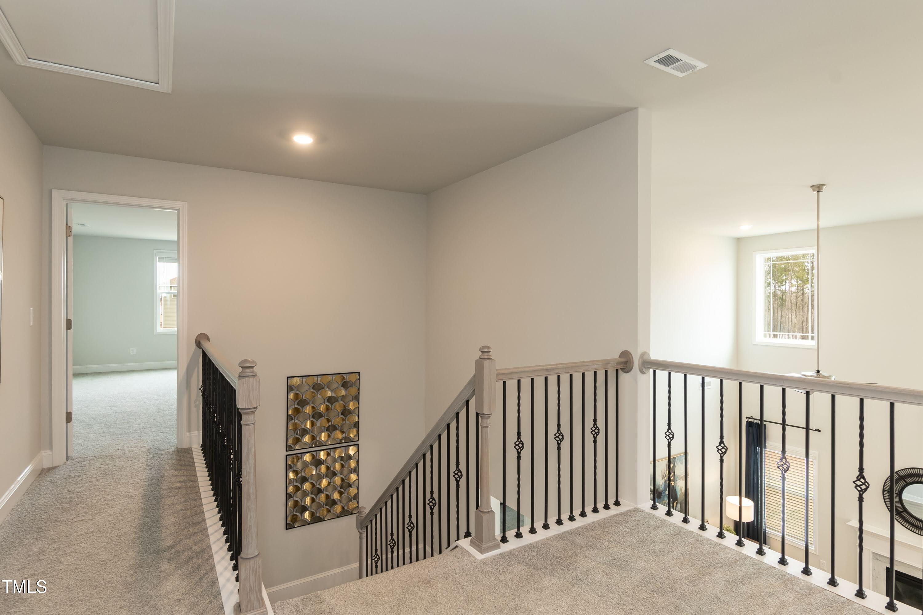 102 Oxford Court Property Photo 27