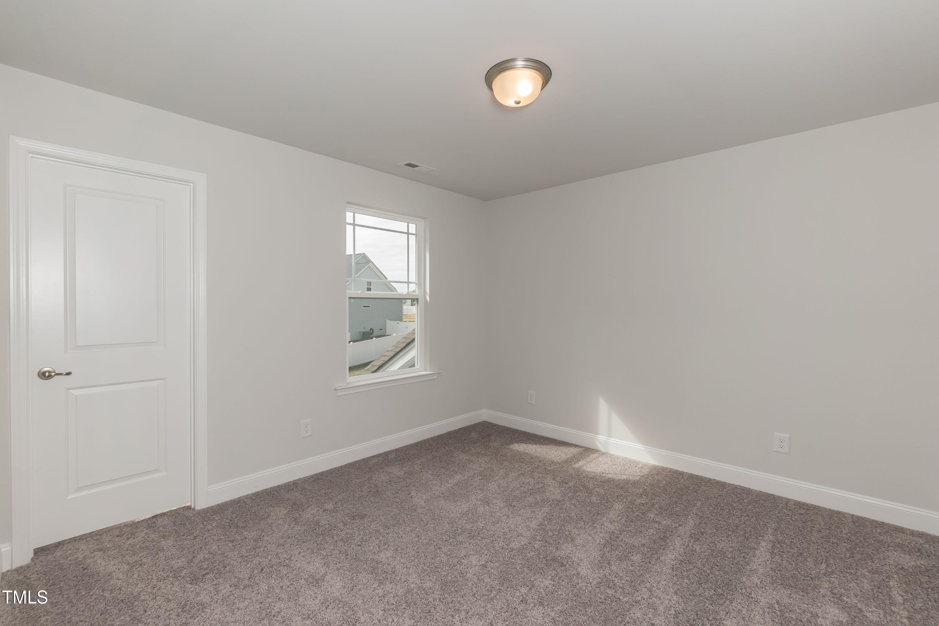 102 Oxford Court Property Photo 32