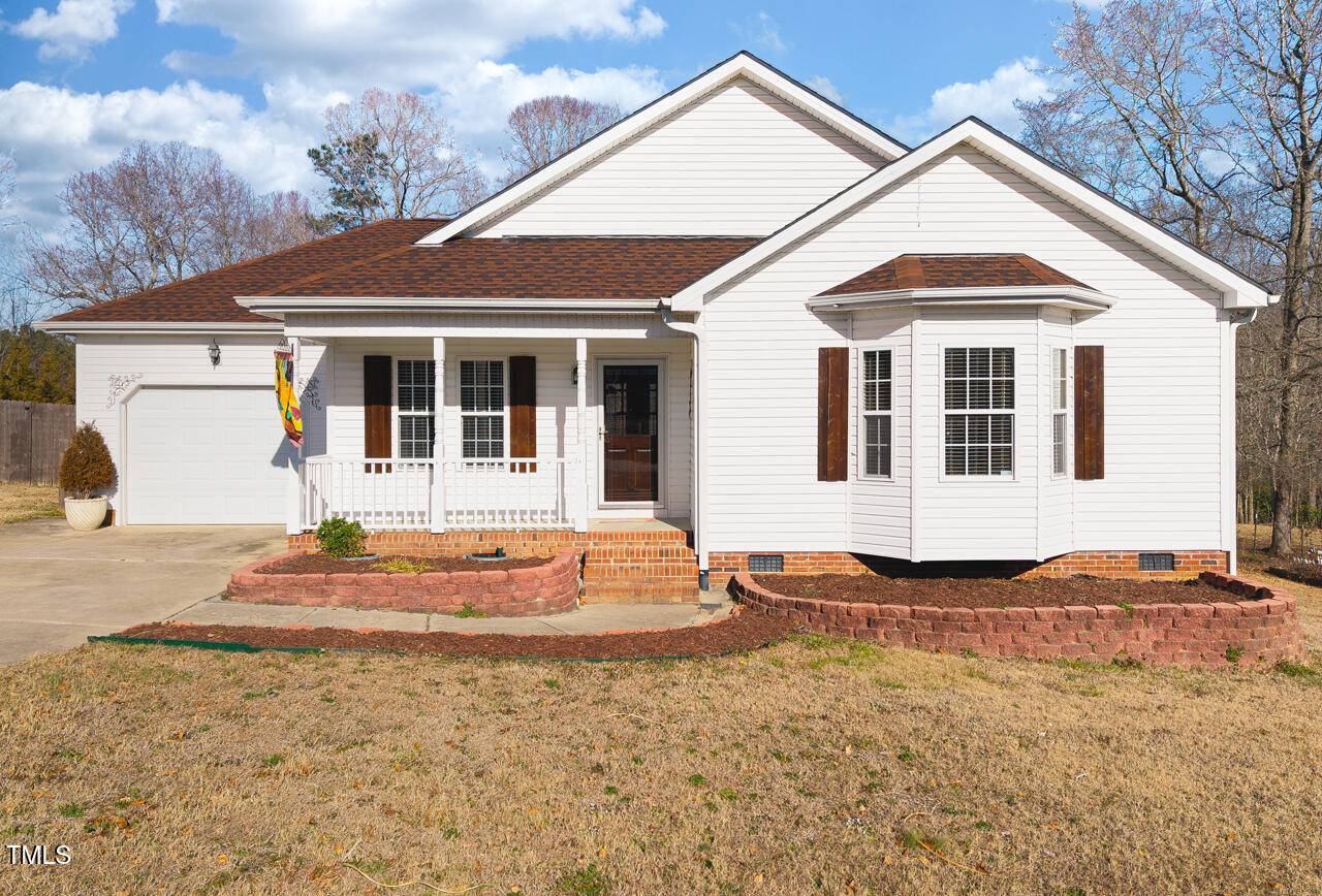 Alex Place Real Estate Listings Main Image