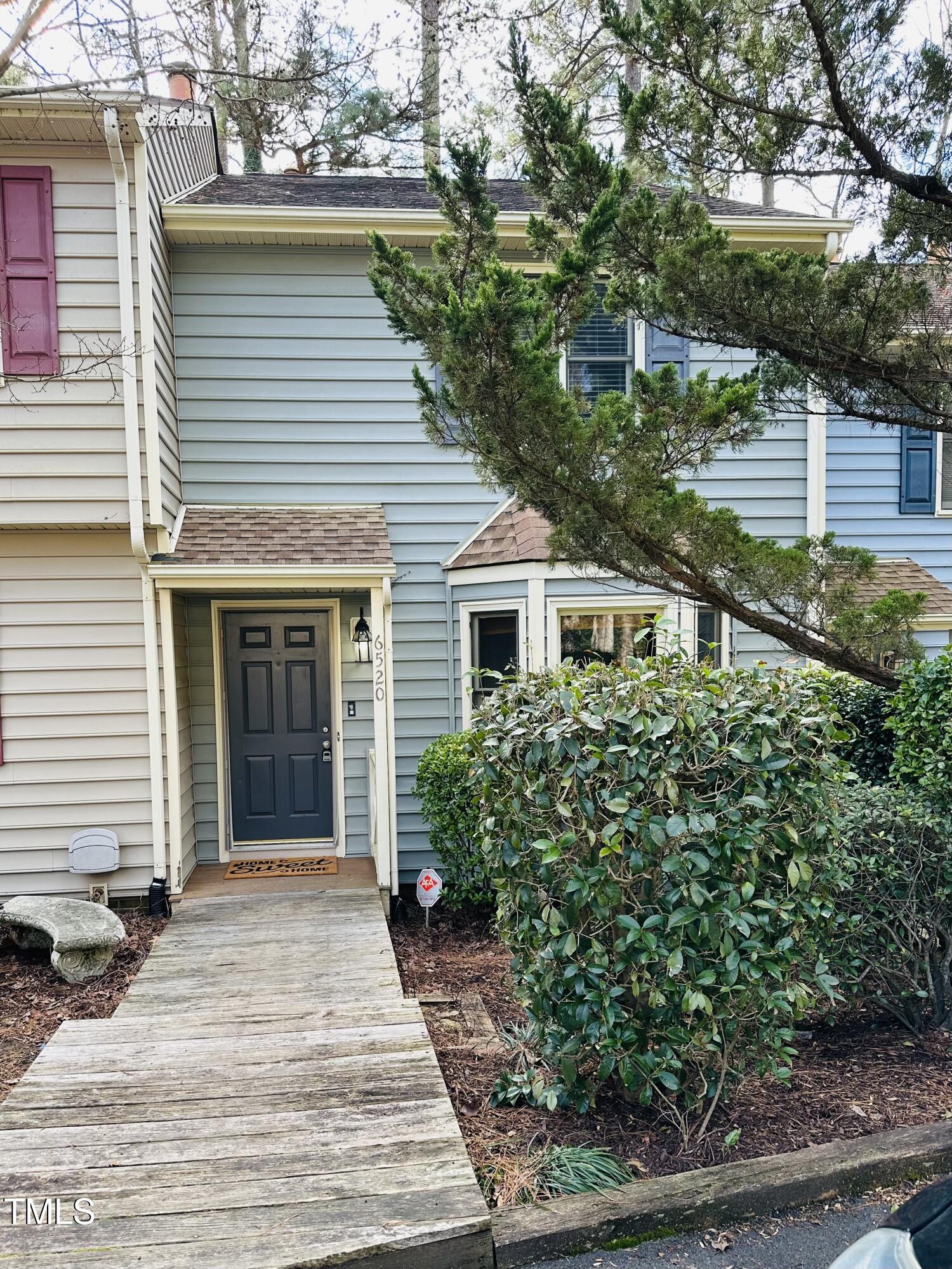 6520 Thetford Court Property Photo
