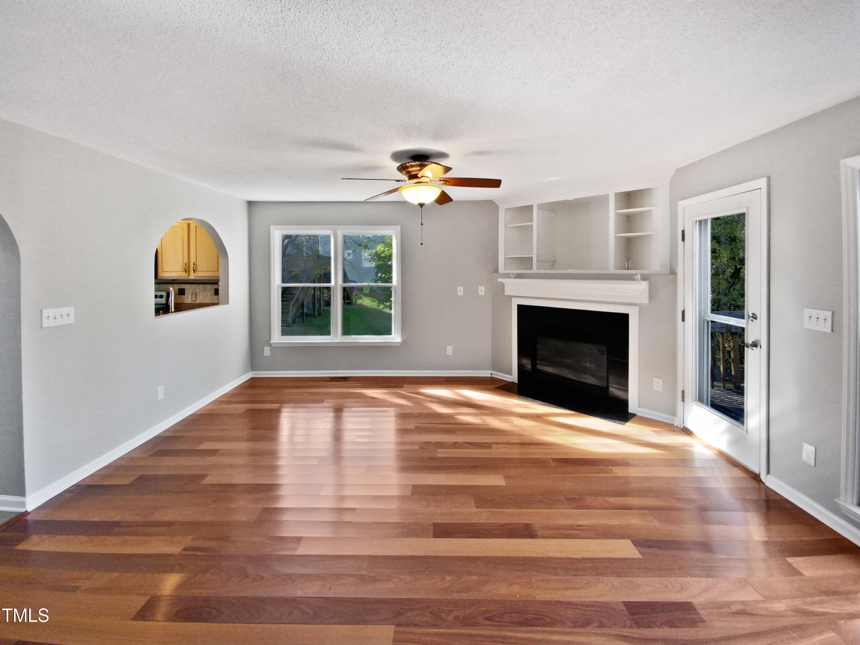 1638 Oakland Hills Way Property Photo 3