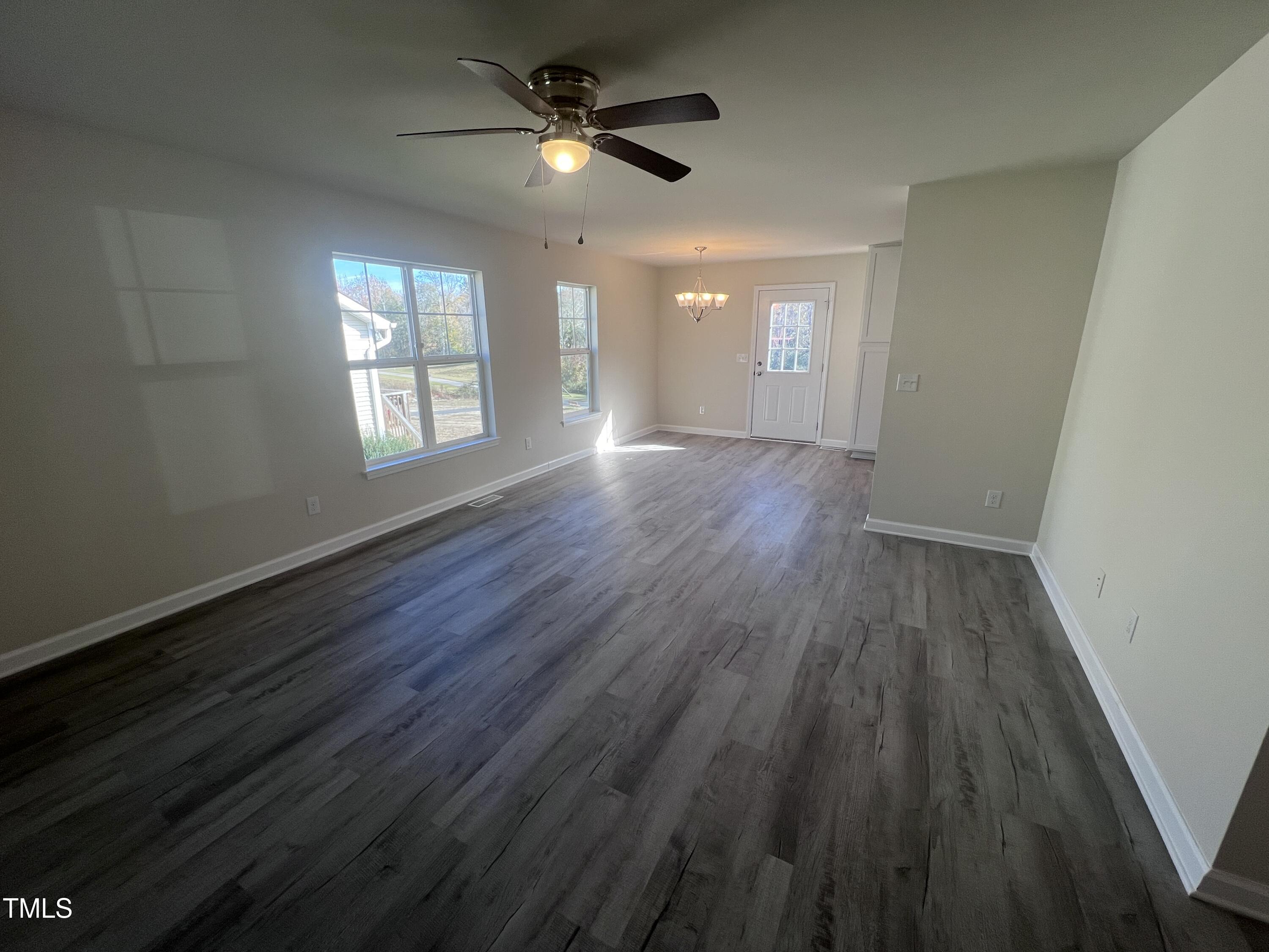 5520 Neuse View Drive Property Photo 5