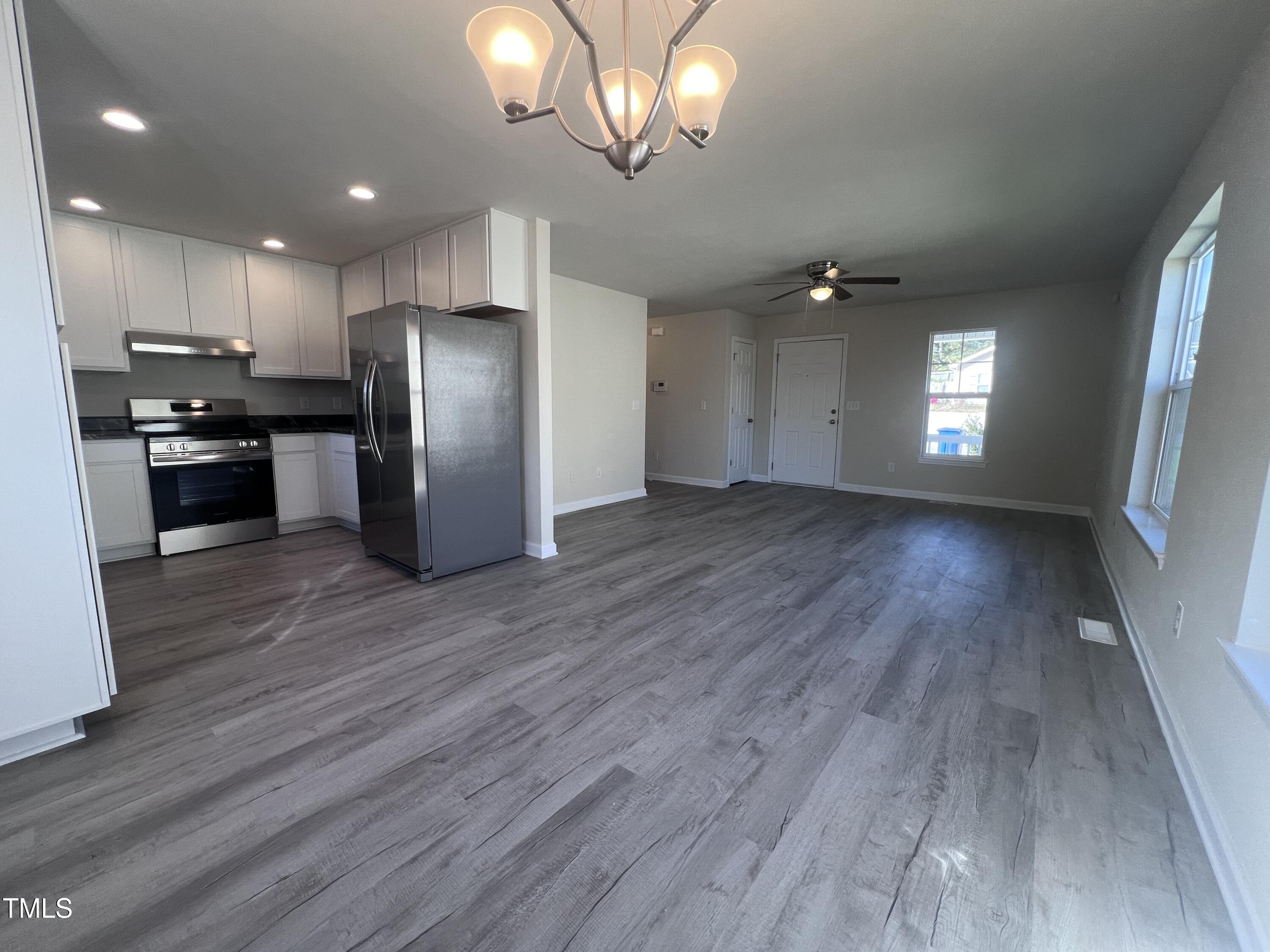 5520 Neuse View Drive Property Photo 8