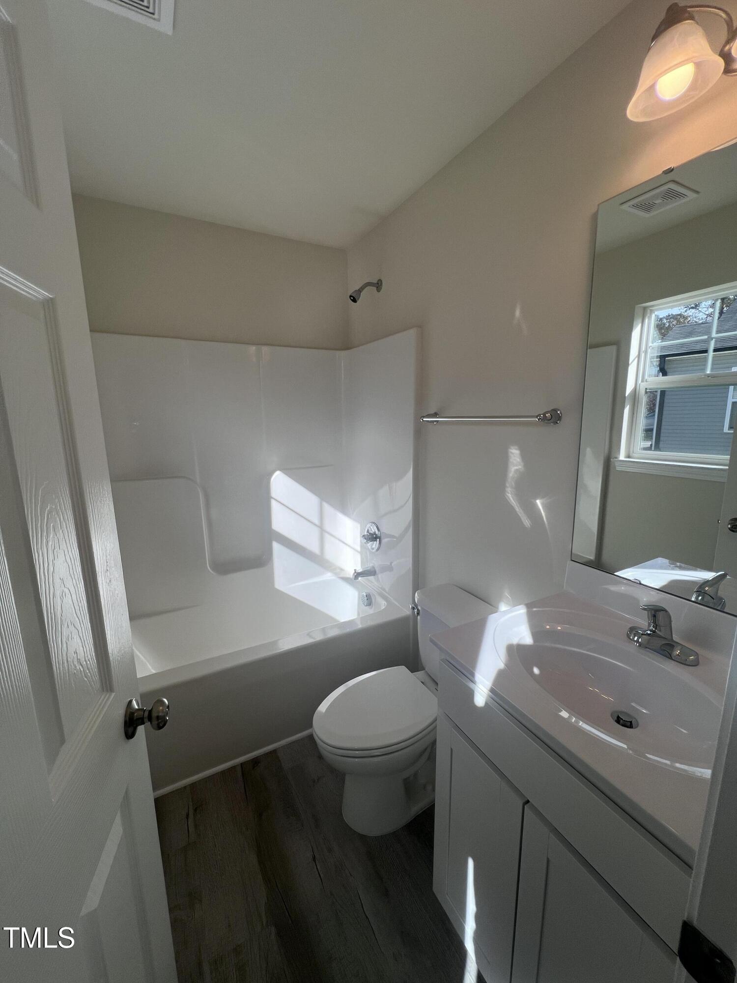 5520 Neuse View Drive Property Photo 17