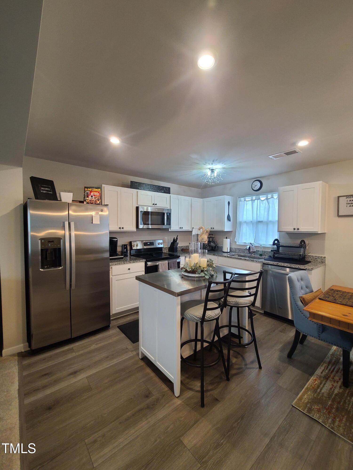 5943 River Landings Drive Property Photo 1