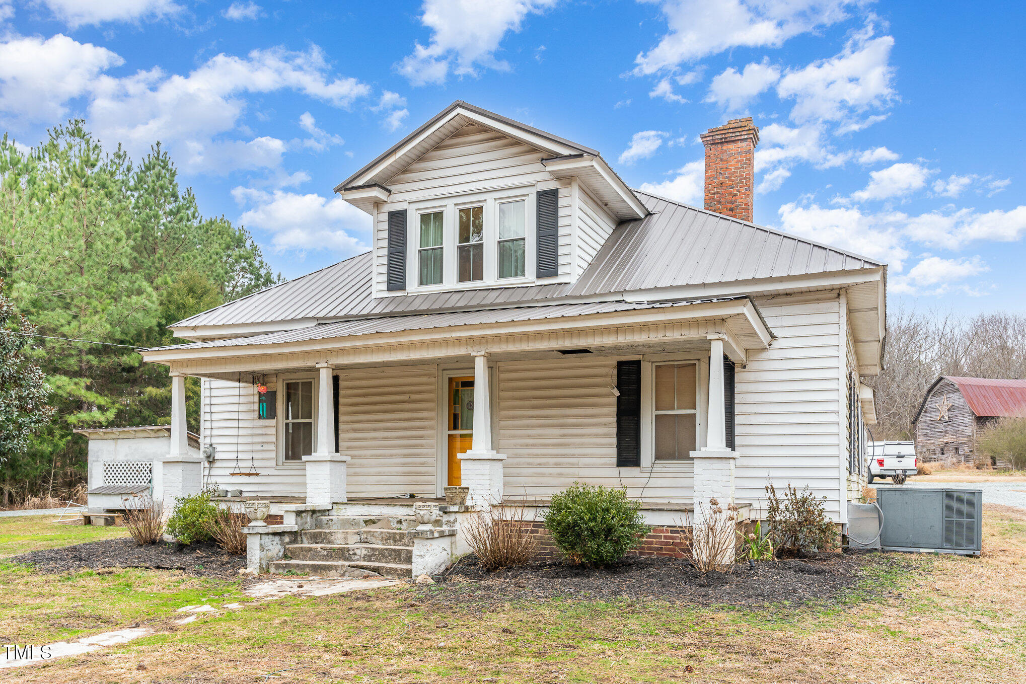 1373 Tom Stevens Road Property Photo