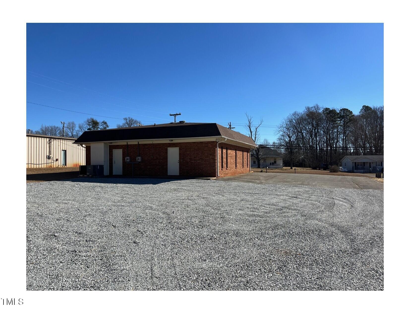 3701 Summit Avenue Property Photo 2