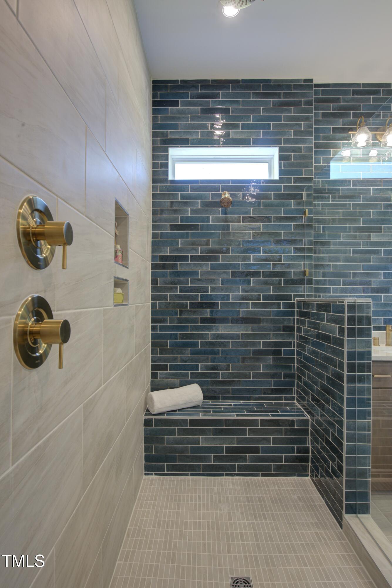 306 Golden Leaf Farms Road Property Photo 11