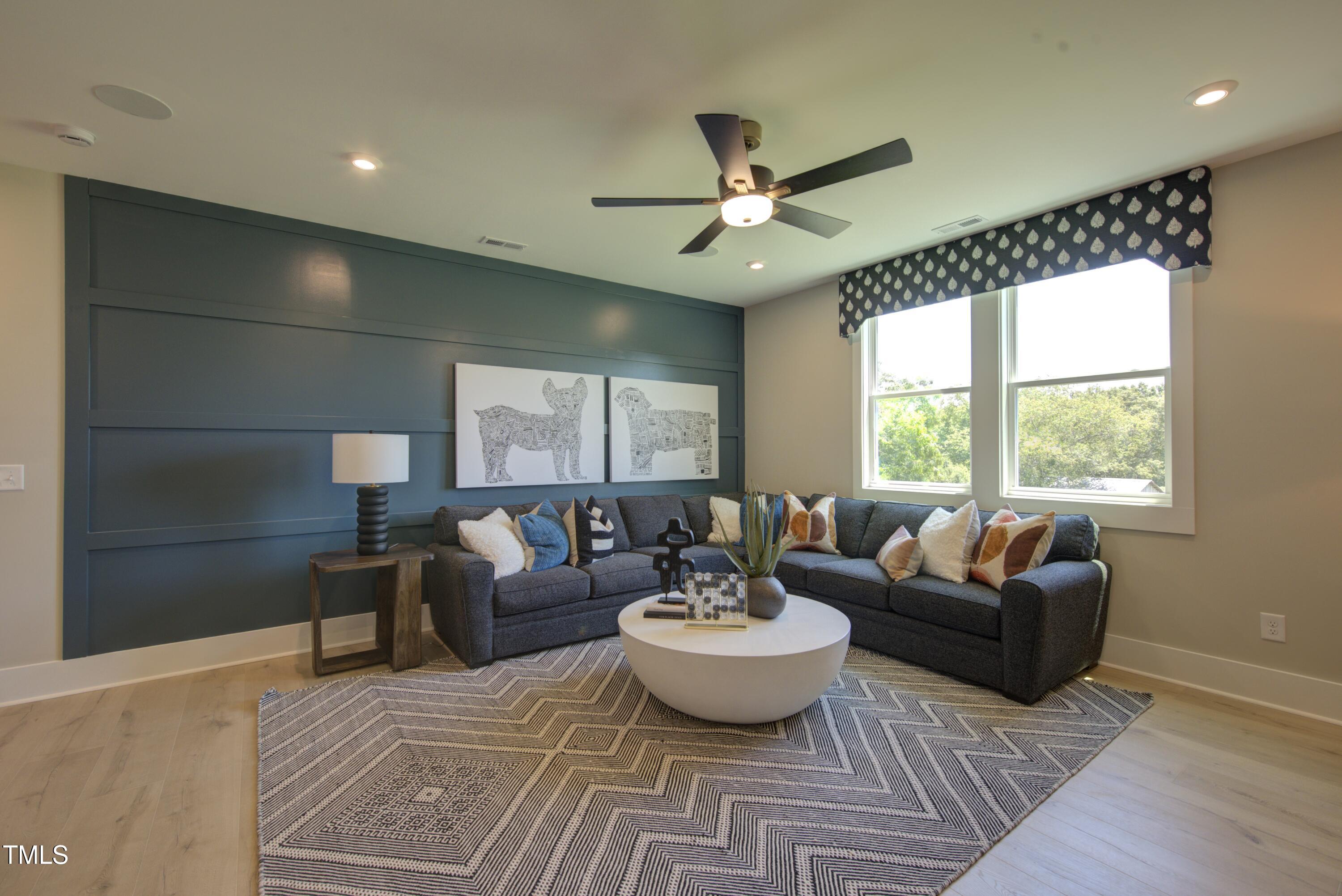 306 Golden Leaf Farms Road Property Photo 12