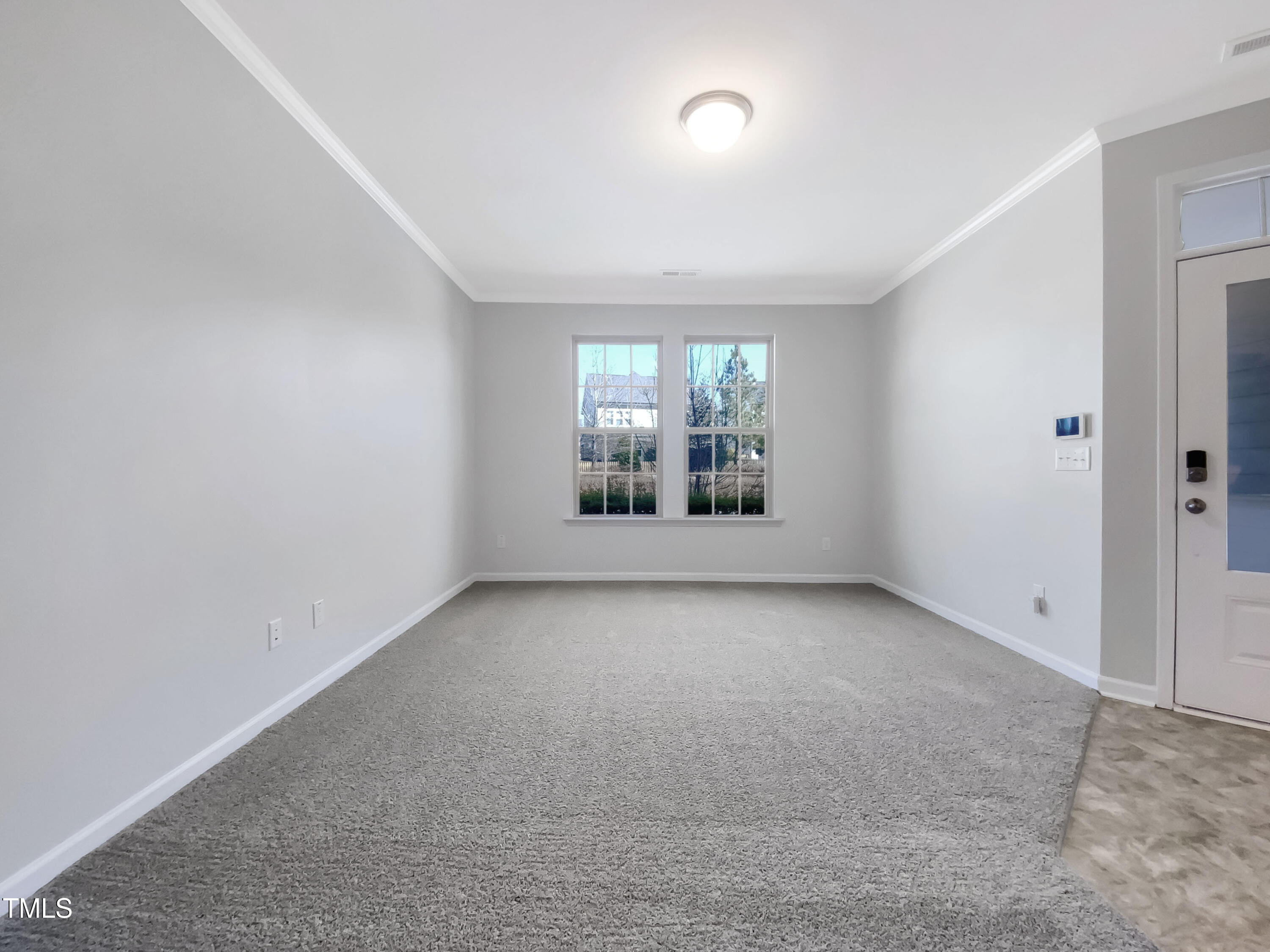 1424 Elk Falls Drive Property Photo 3