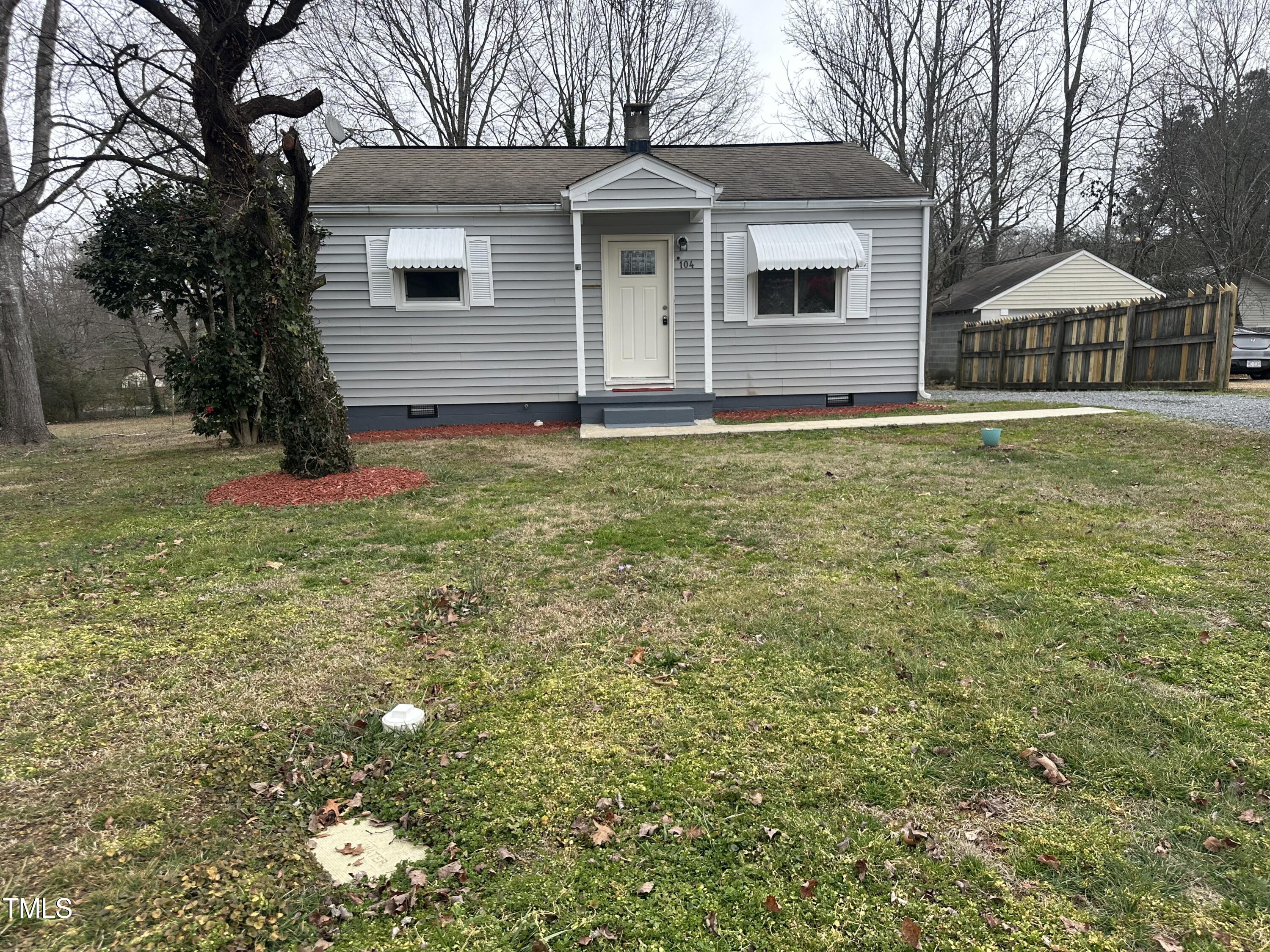 104 N Garden Avenue Property Photo