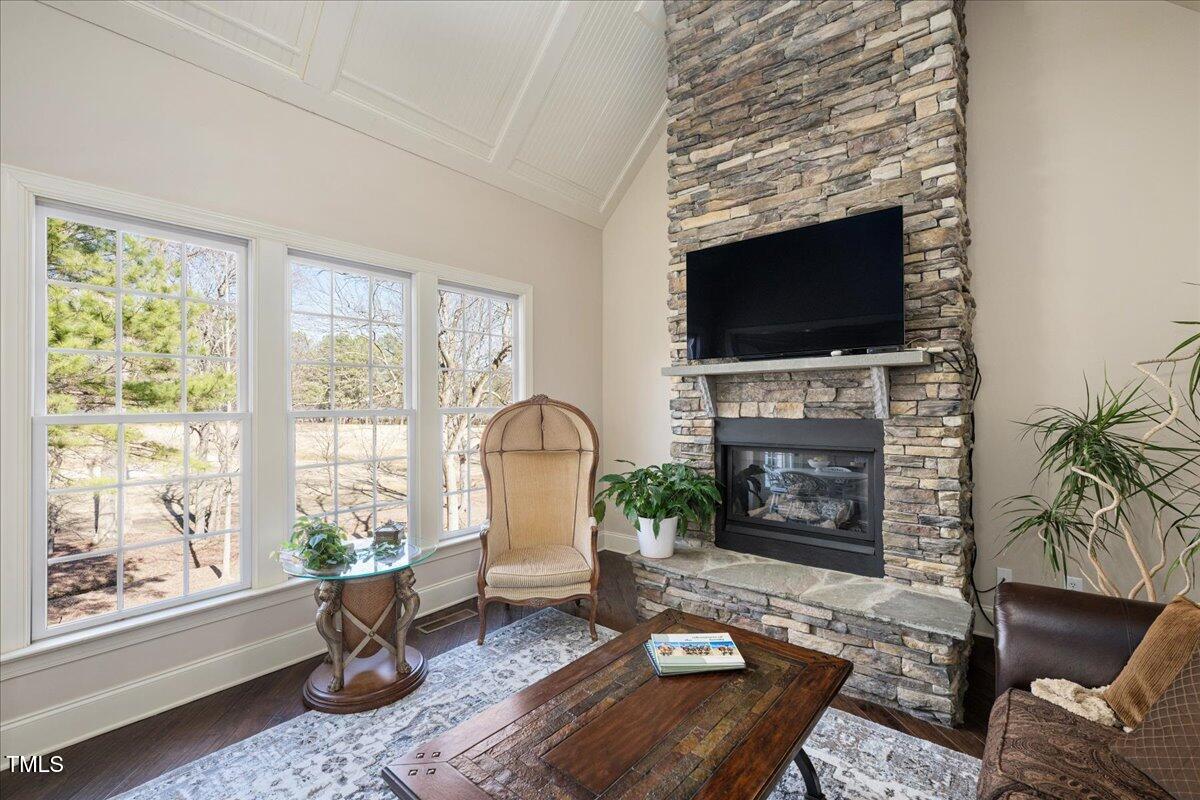 2933 Elmfield Street Property Photo 25