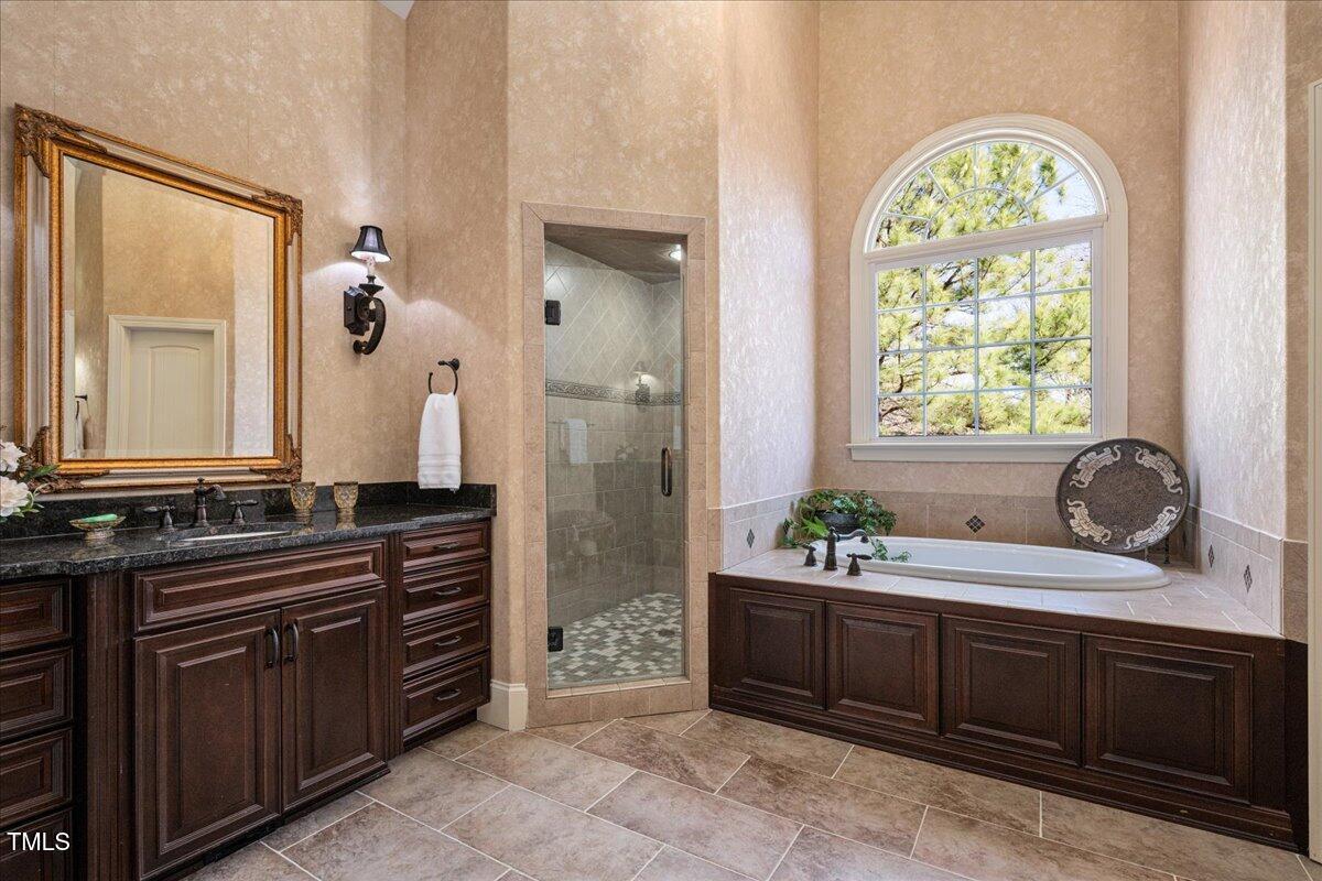 2933 Elmfield Street Property Photo 29