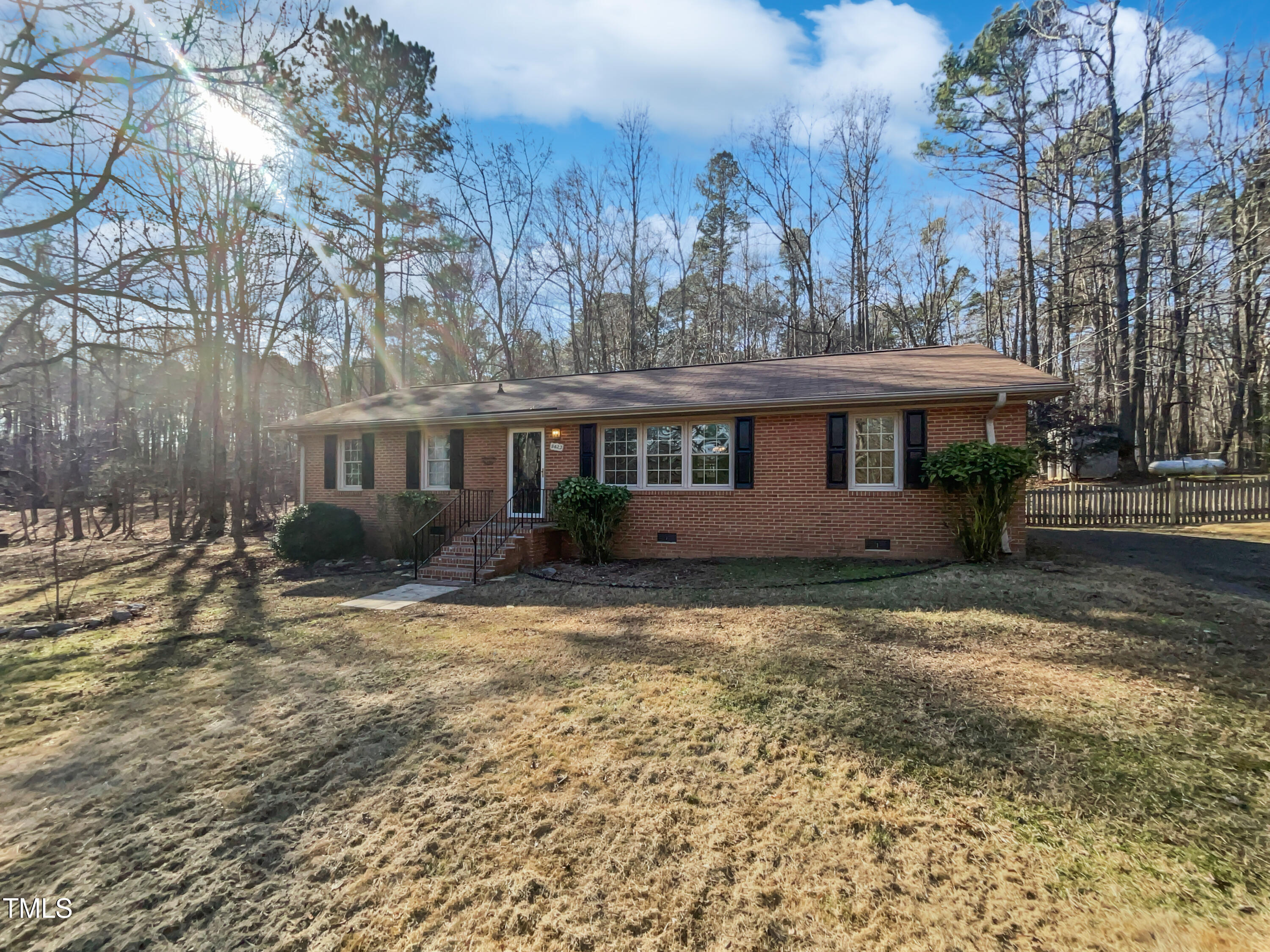 6423 Whitt Road Property Photo 1