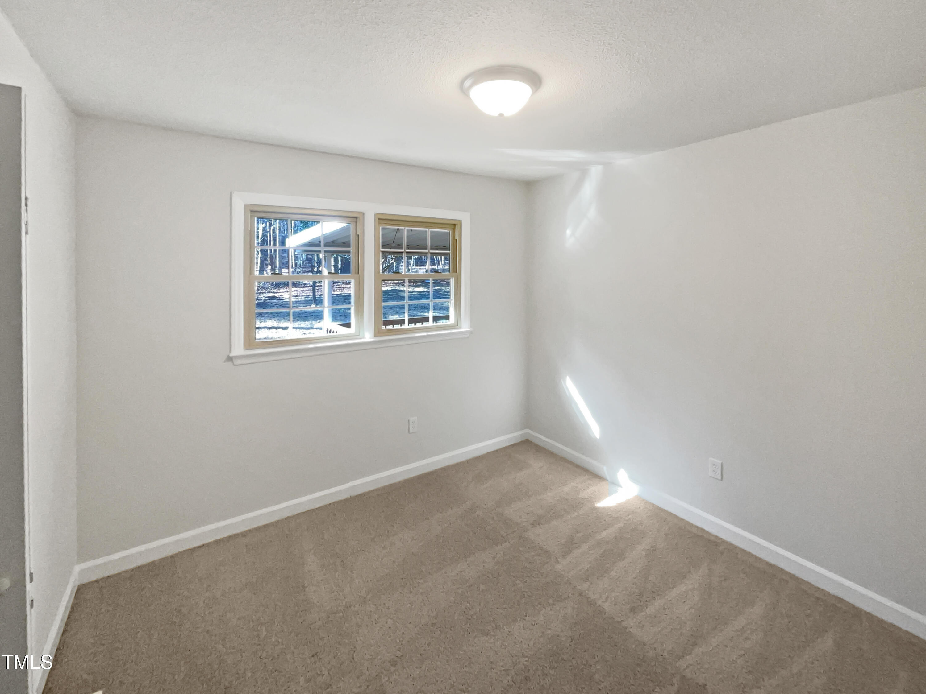 6423 Whitt Road Property Photo 5