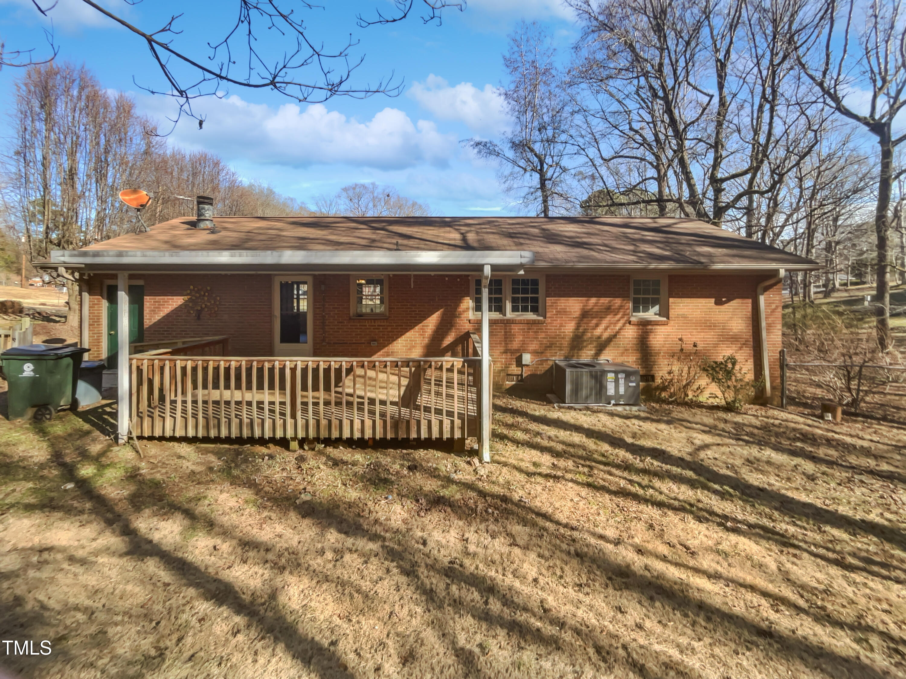 6423 Whitt Road Property Photo 8