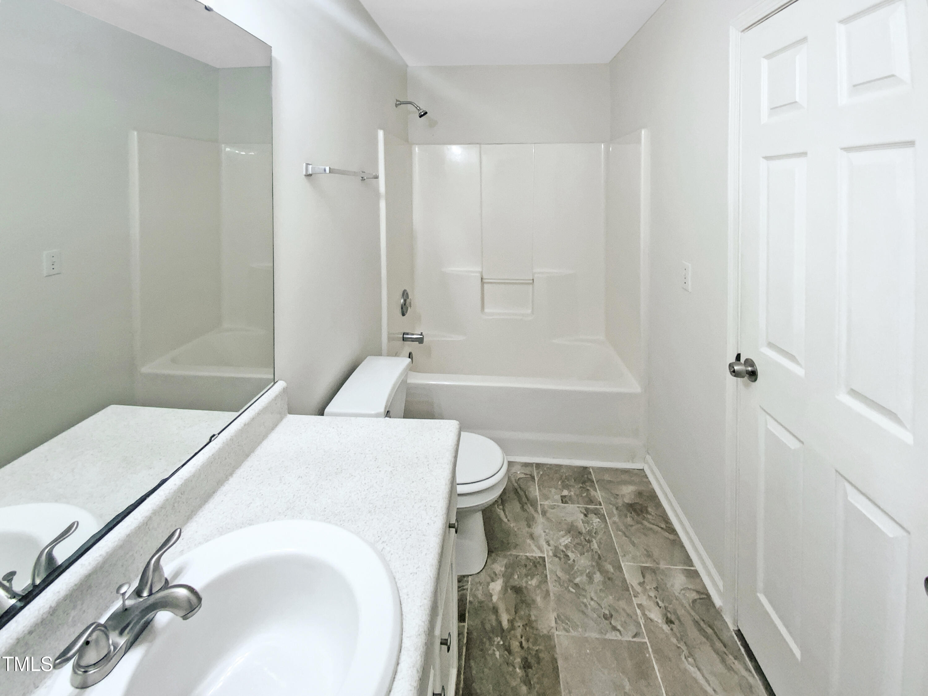 1628 Beacon Village Drive Property Photo 7