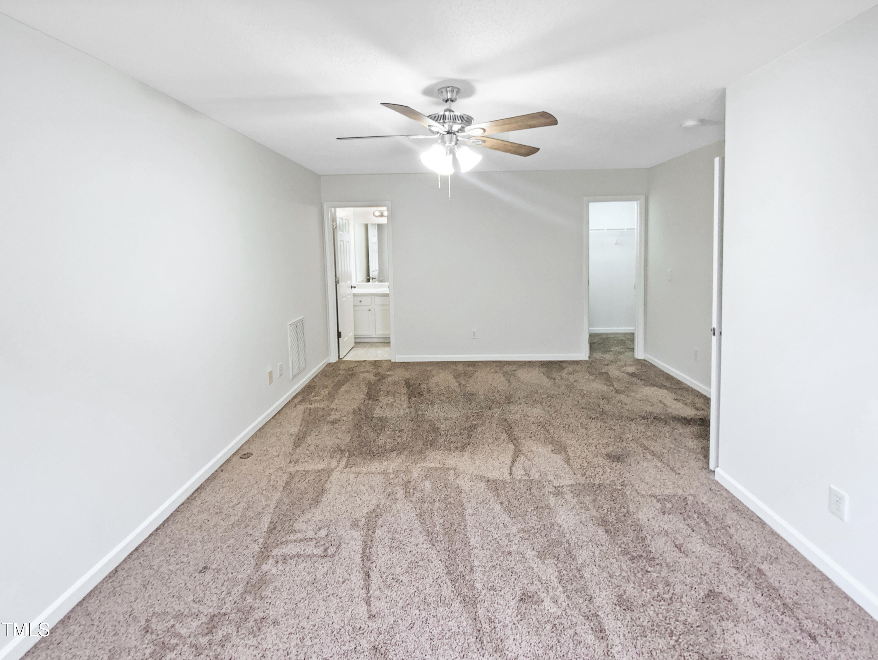 1628 Beacon Village Drive Property Photo 11