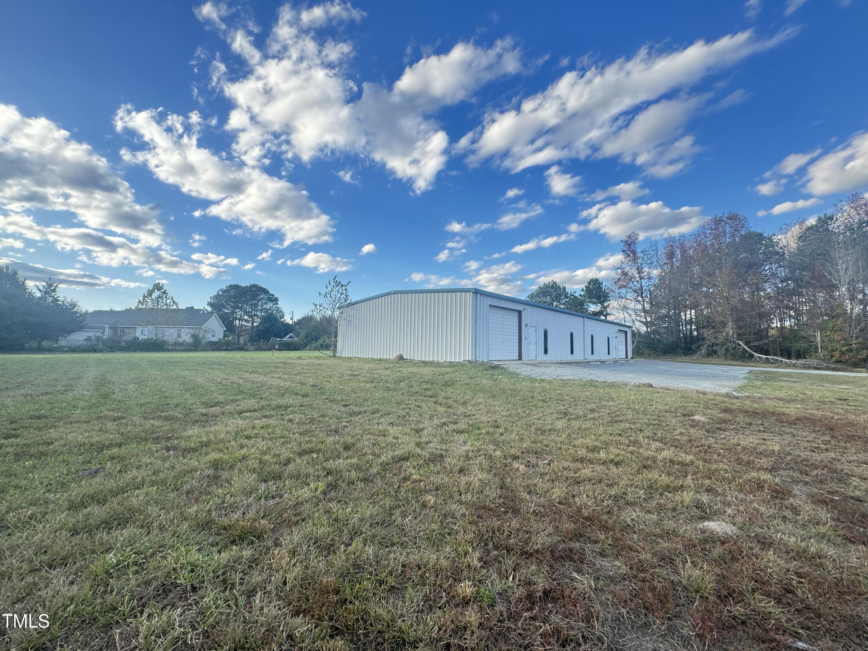 1609 Atkins Road Property Photo 5