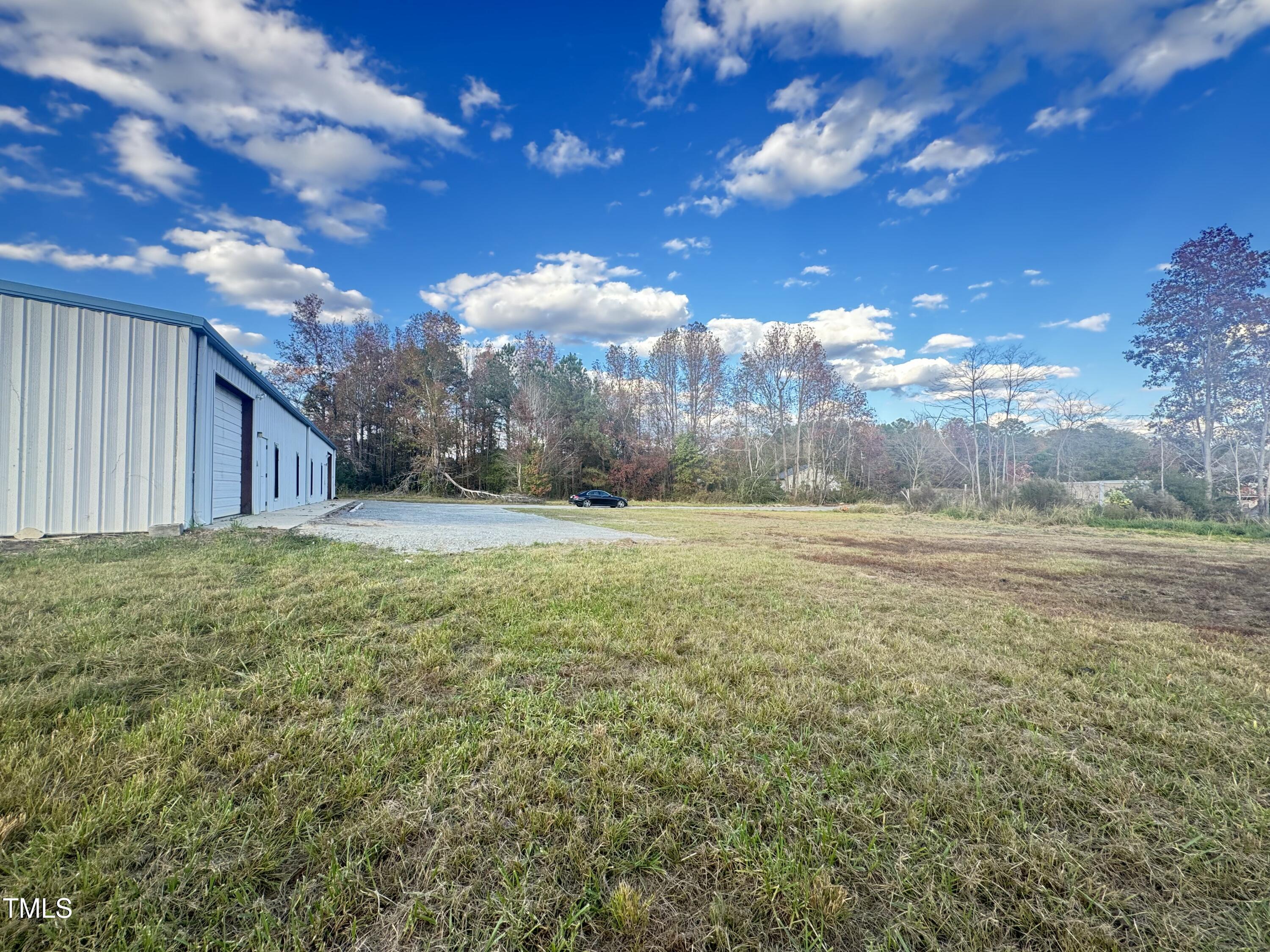 1609 Atkins Road Property Photo 6