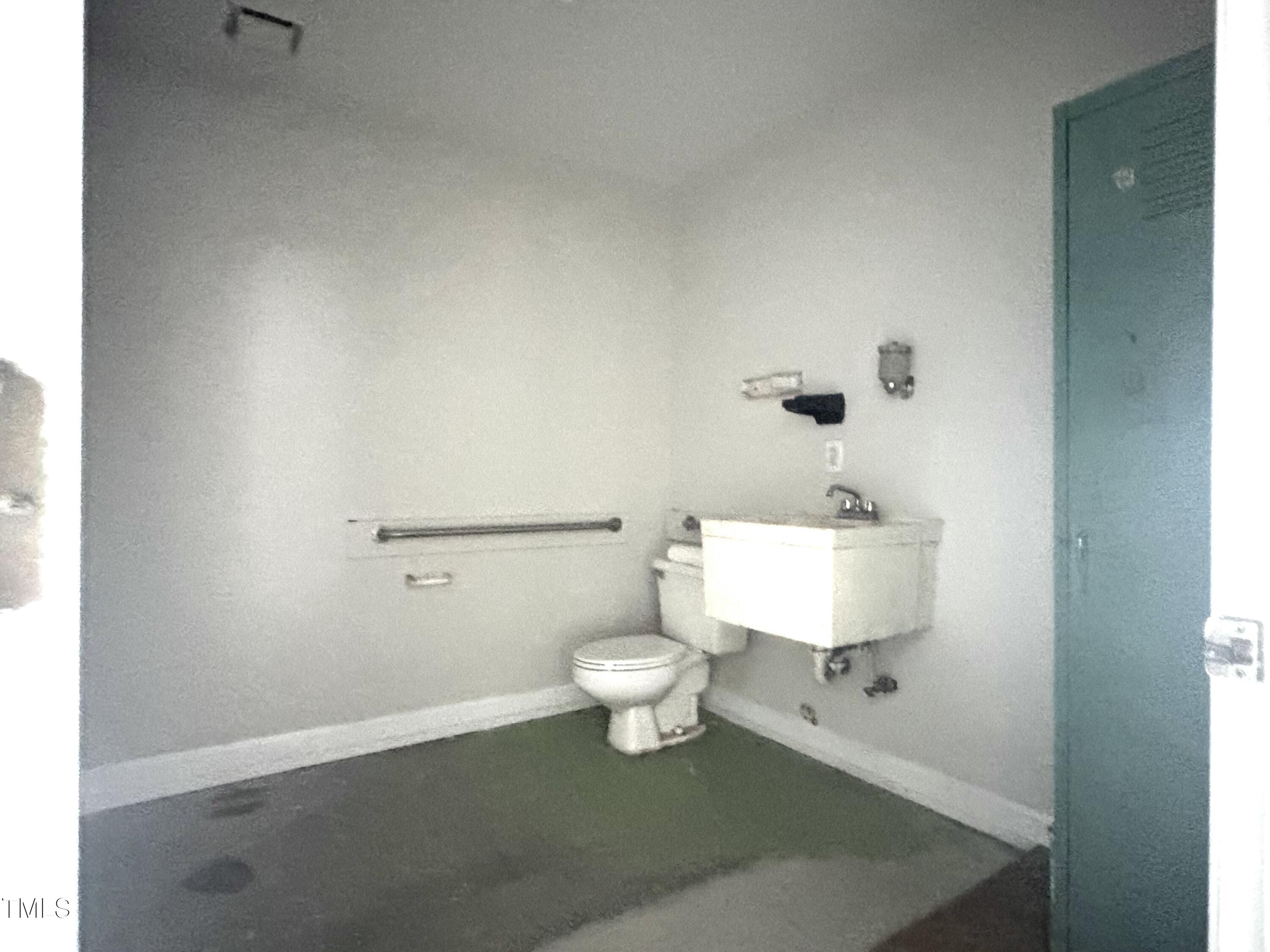 1609 Atkins Road Property Photo 13