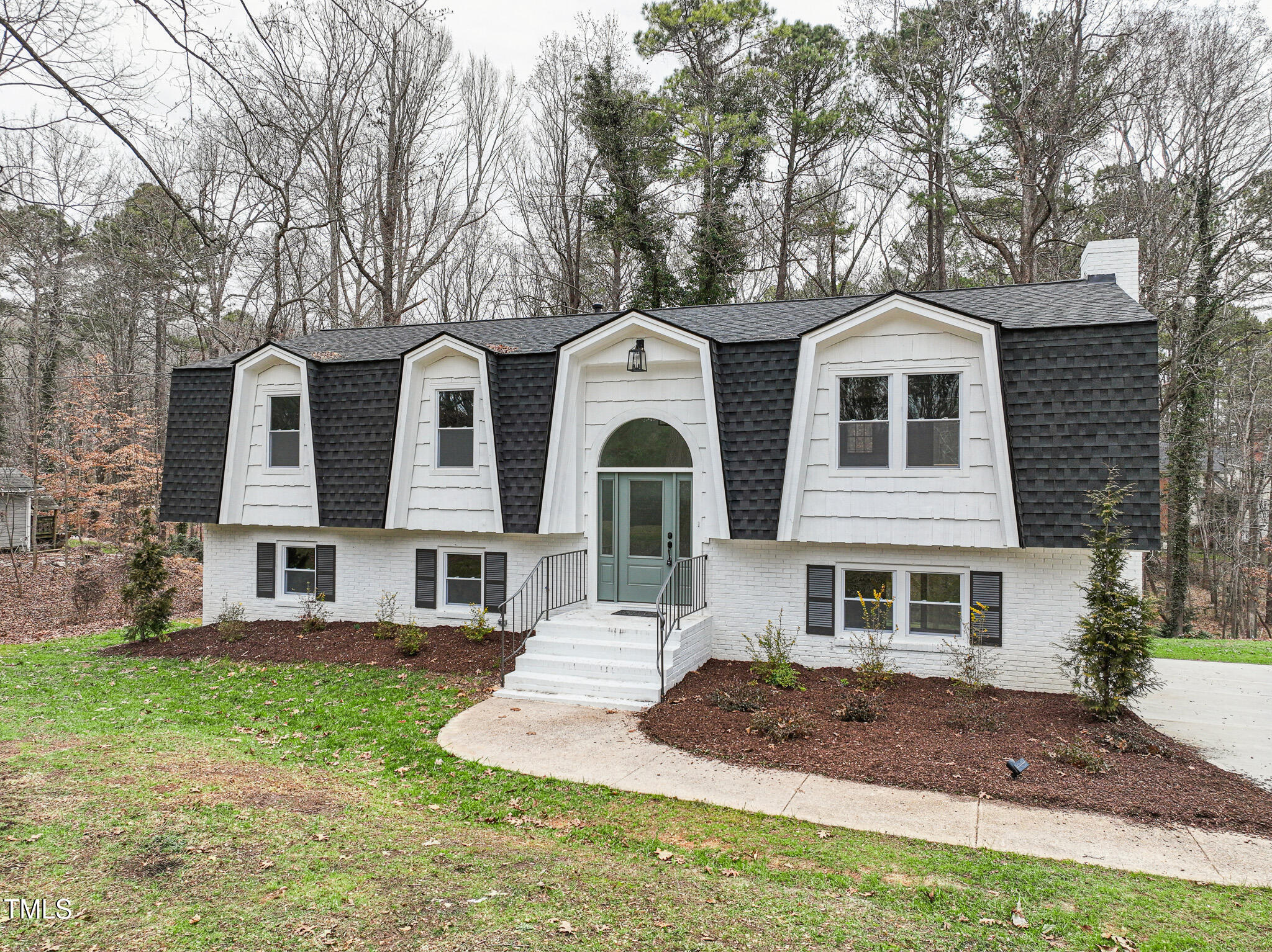 109 Chatterson Drive Property Photo 3