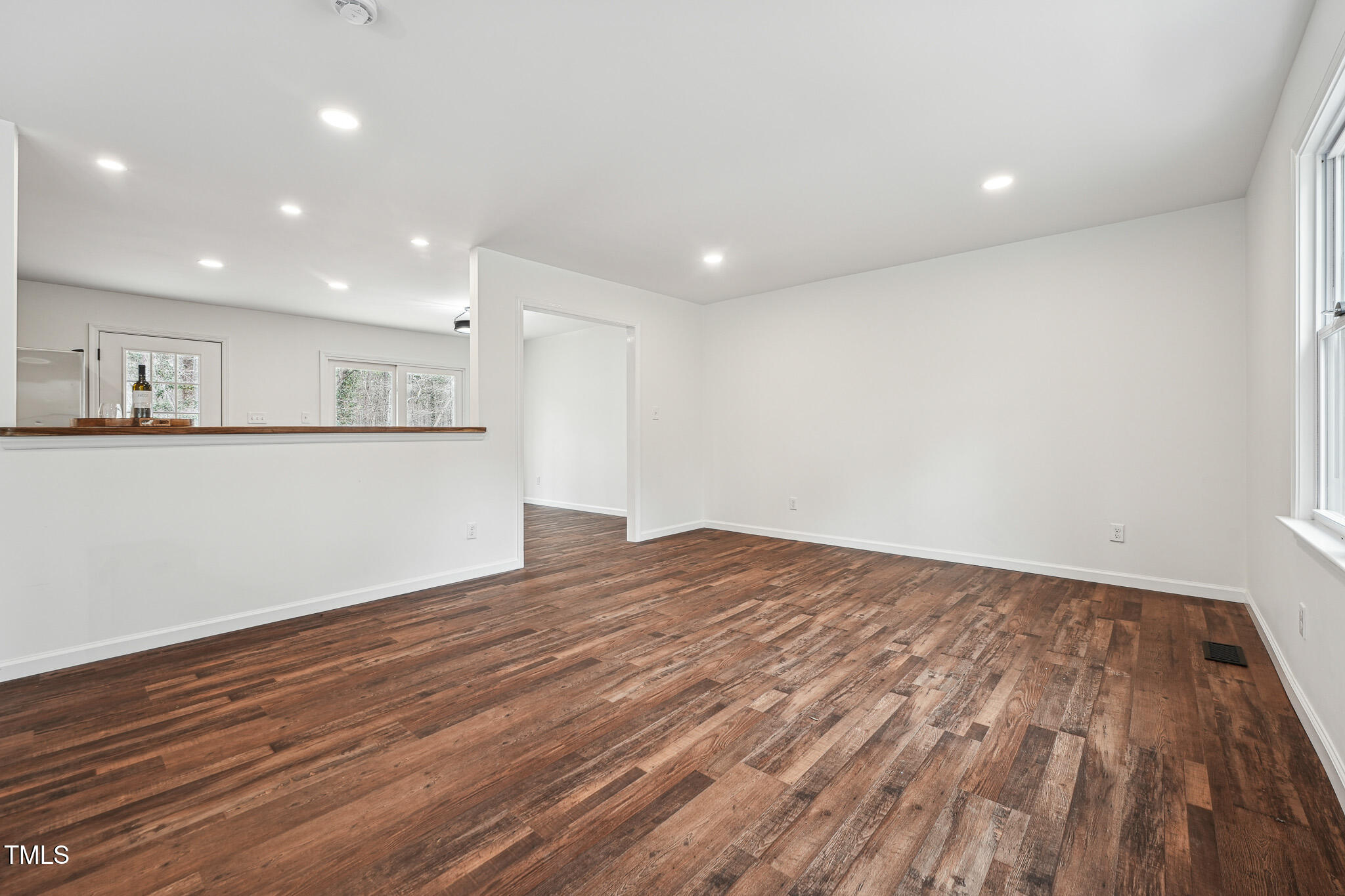 109 Chatterson Drive Property Photo 7