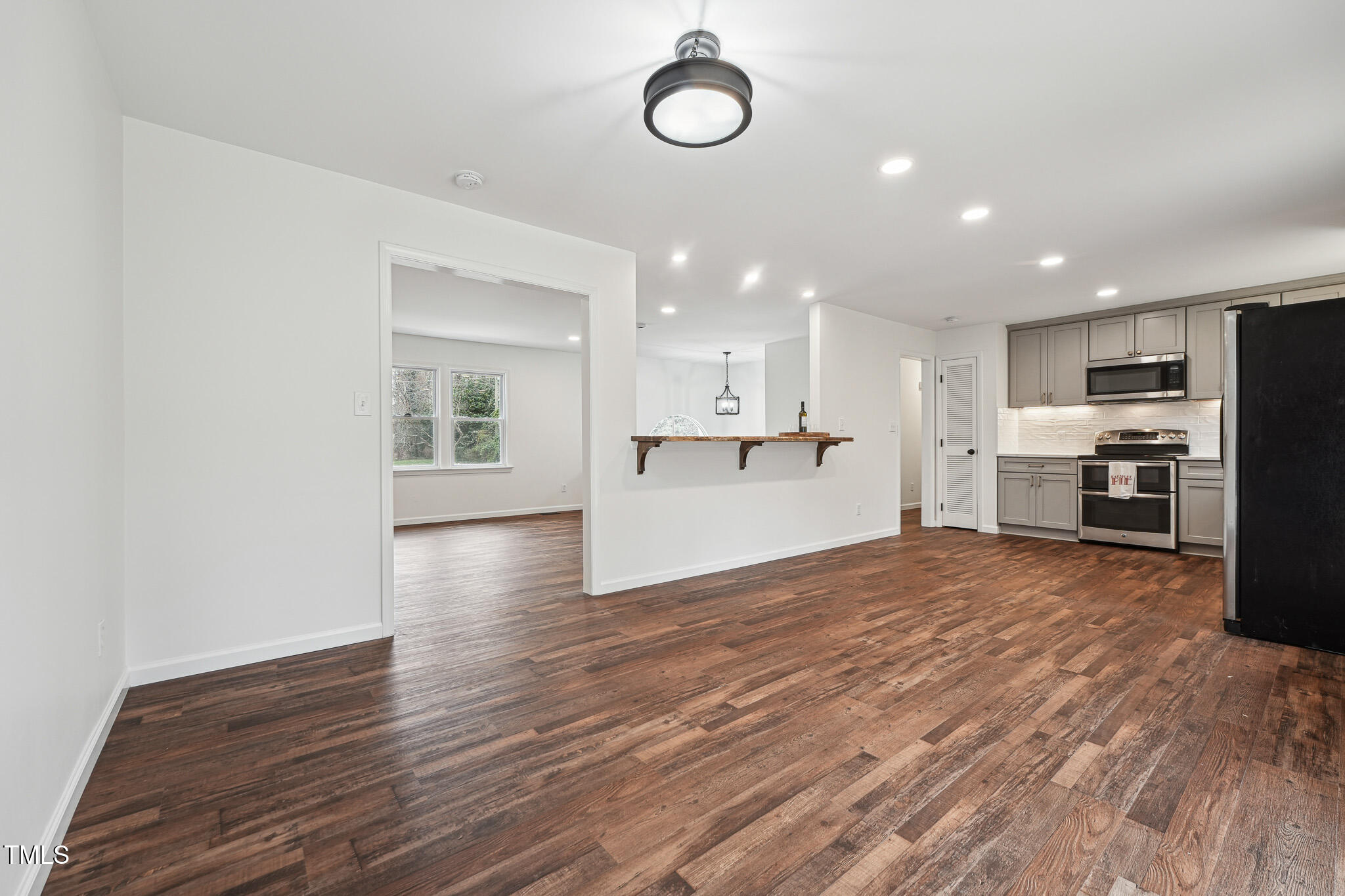 109 Chatterson Drive Property Photo 10