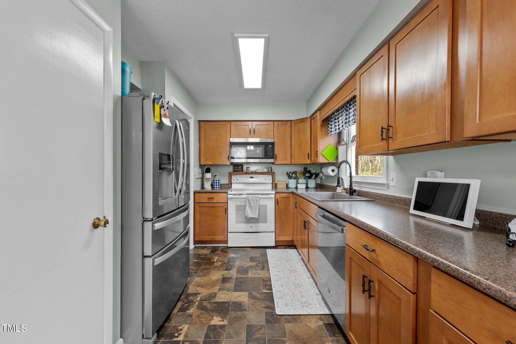 5403 Woodlane Drive Property Photo 8