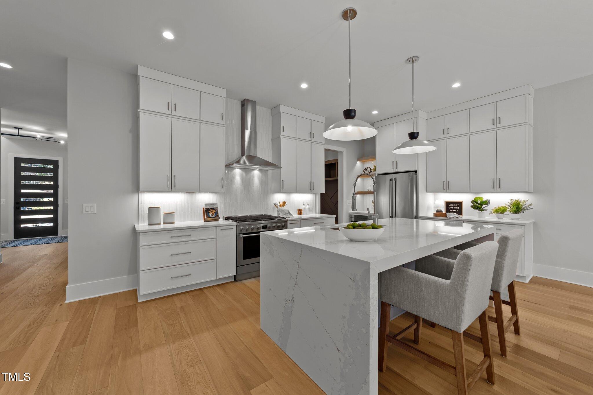 809 Tower Street Property Photo