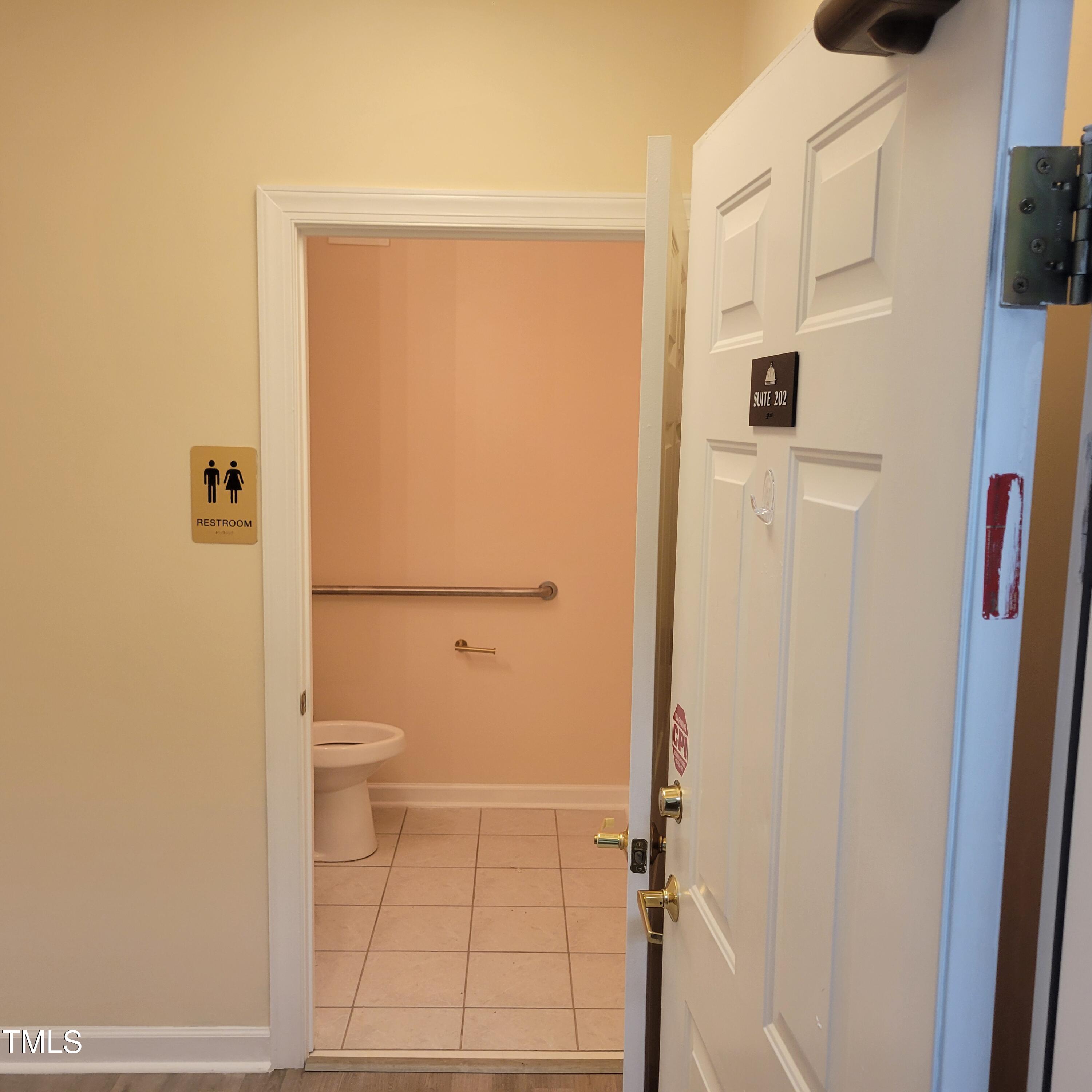 5640 Six Forks Road # 202 Property Photo 6