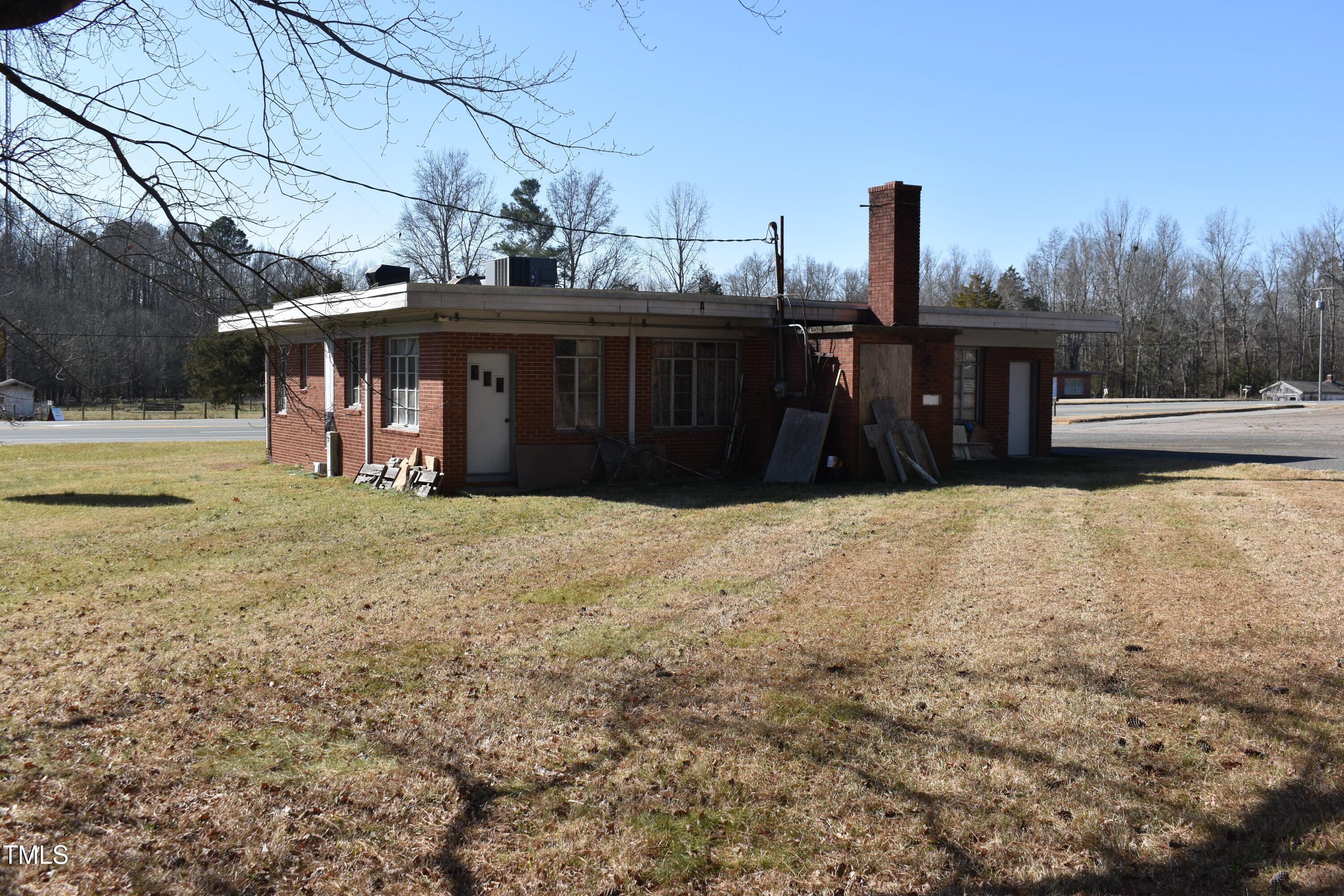 17890 W Us Hwy 64 Property Photo 2