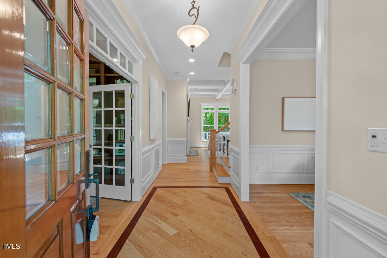 216 Copper Beech Court Property Photo 4