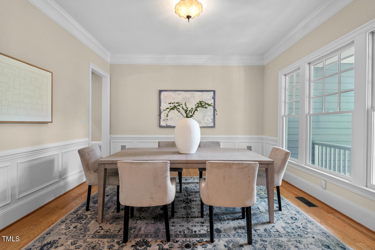 216 Copper Beech Court Property Photo 8