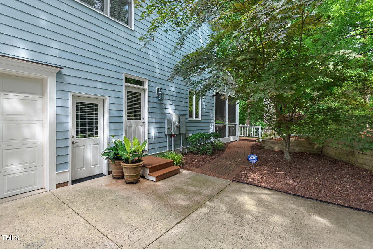 216 Copper Beech Court Property Photo 37