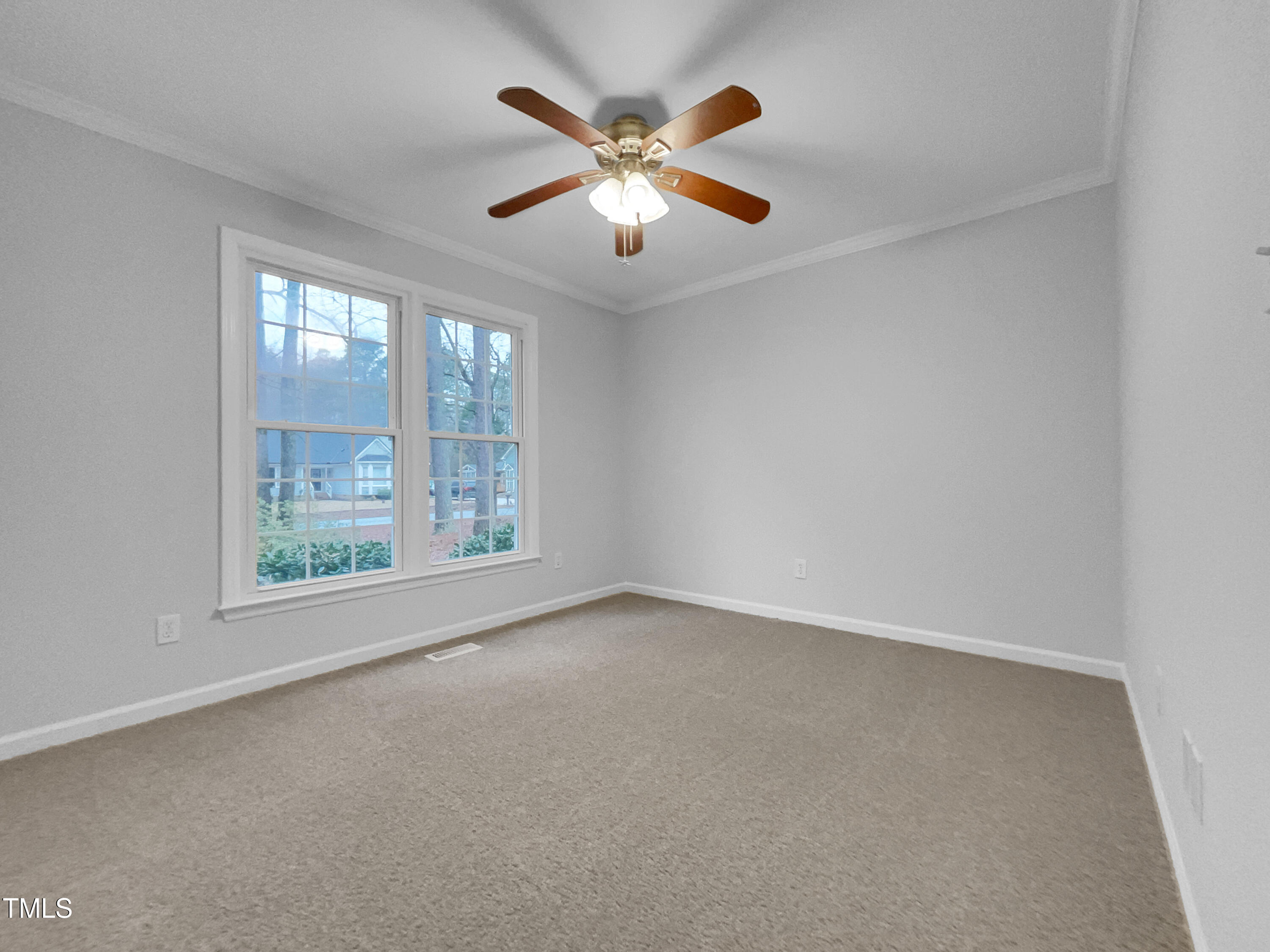 2836 Thurrock Drive Property Photo 5