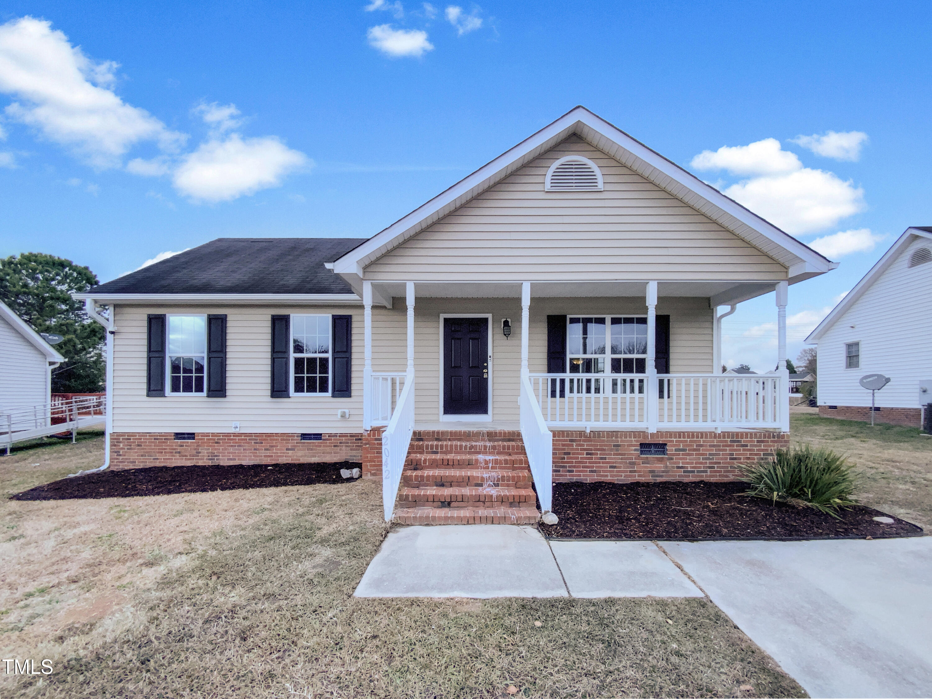 2042 Compacta Drive Property Photo 1