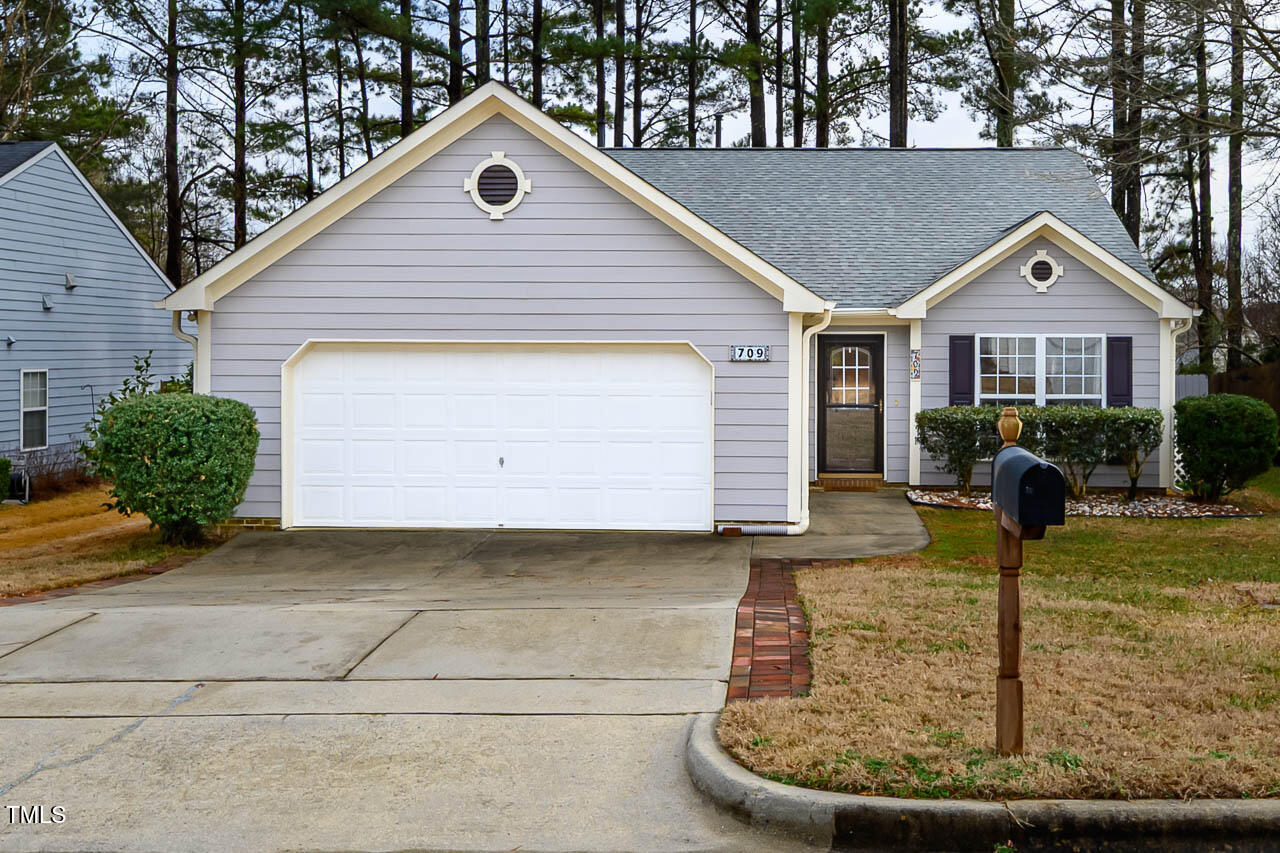 709 Averroe Drive Property Photo