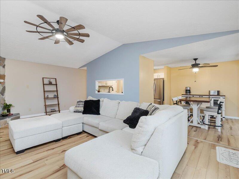3380 Hawthorne Street Property Photo