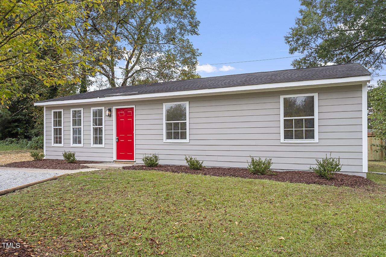 1100 Pecan Place Property Photo