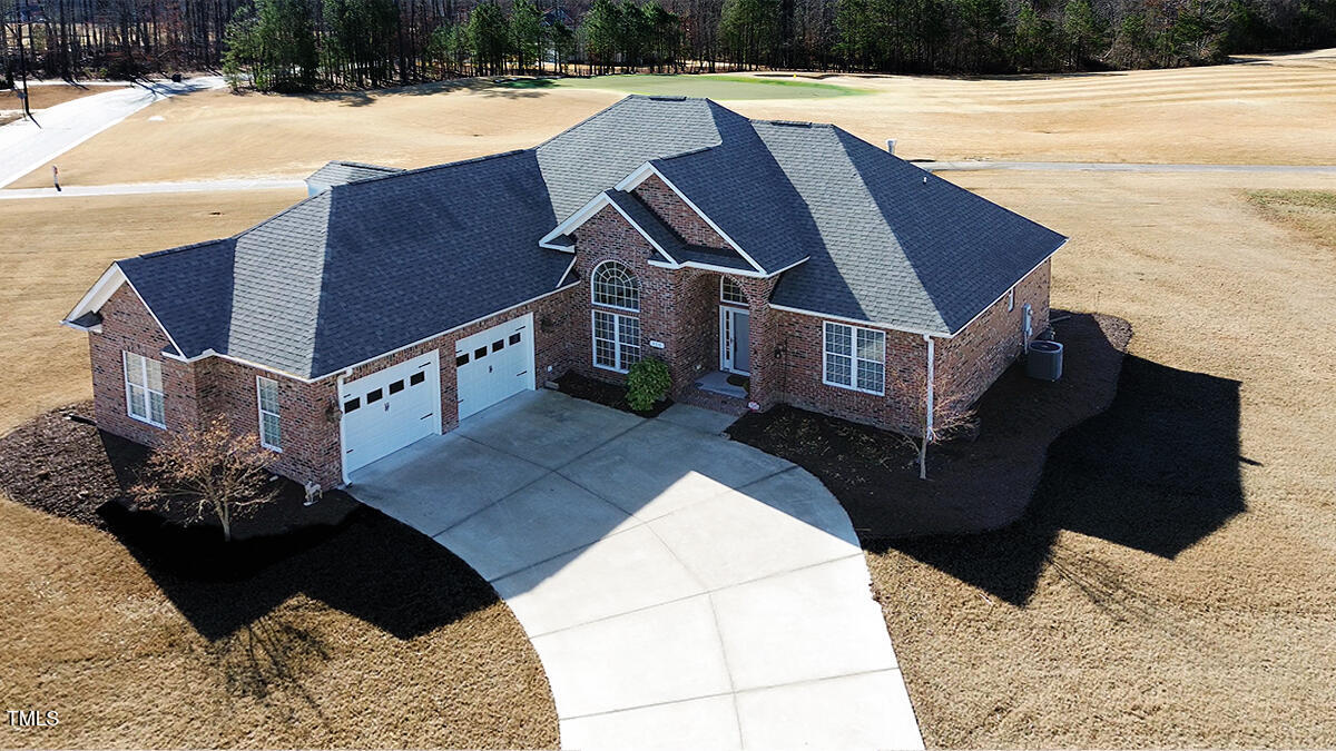 155 Tralee Property Photo