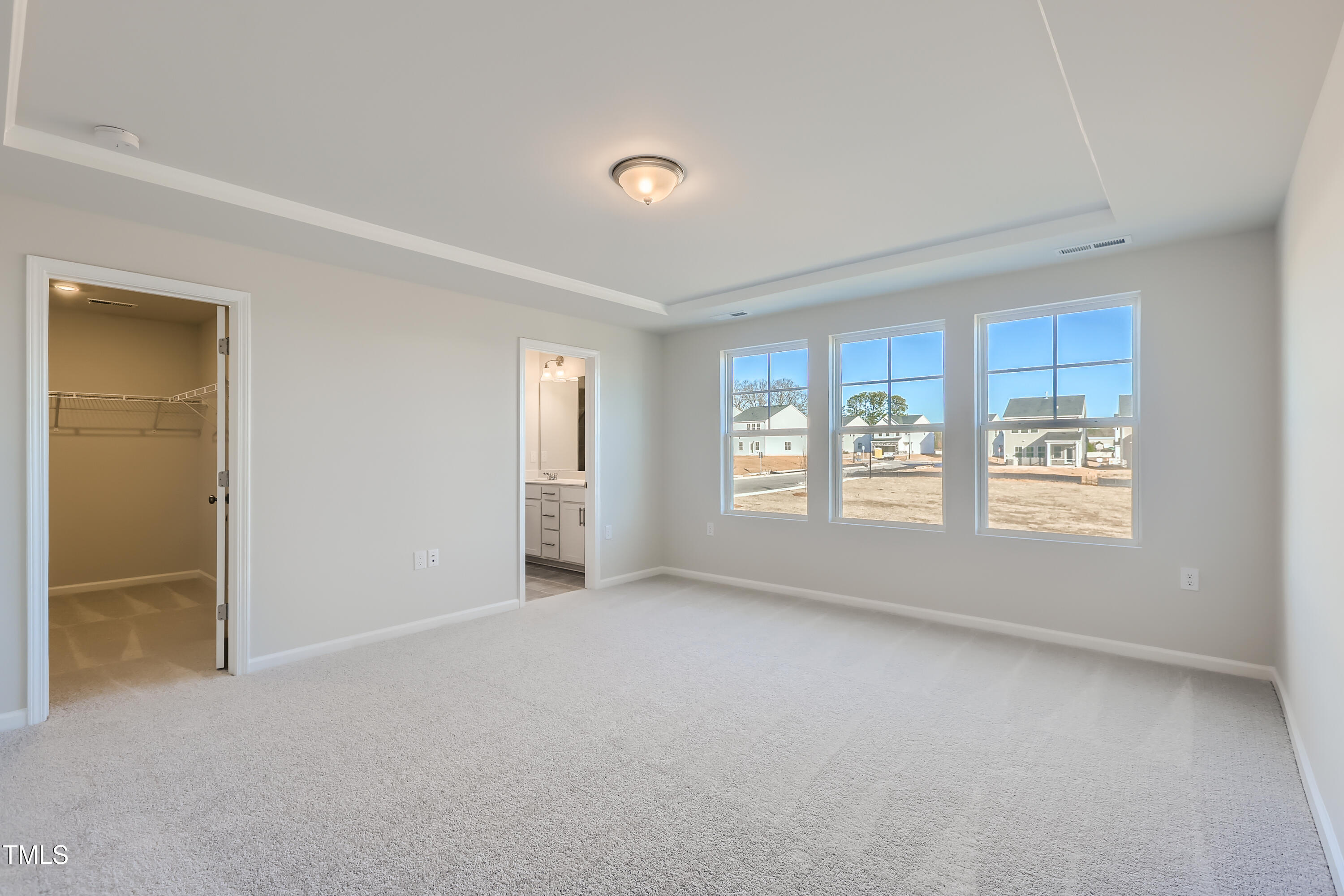 124 N Finley Landing Parkway Property Photo 8