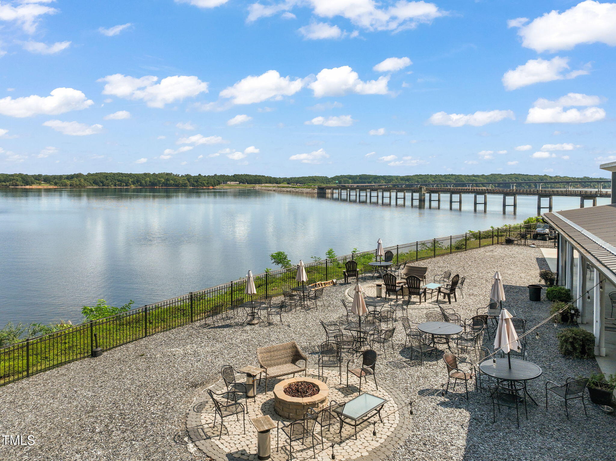 100 Red Bud Court Property Photo 16