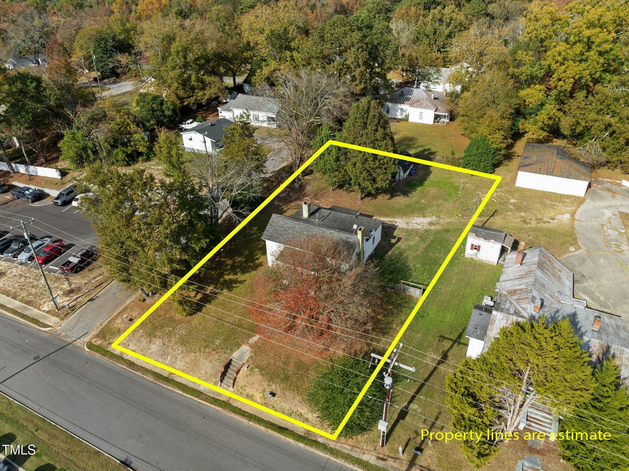 110 W Elm Street Property Photo
